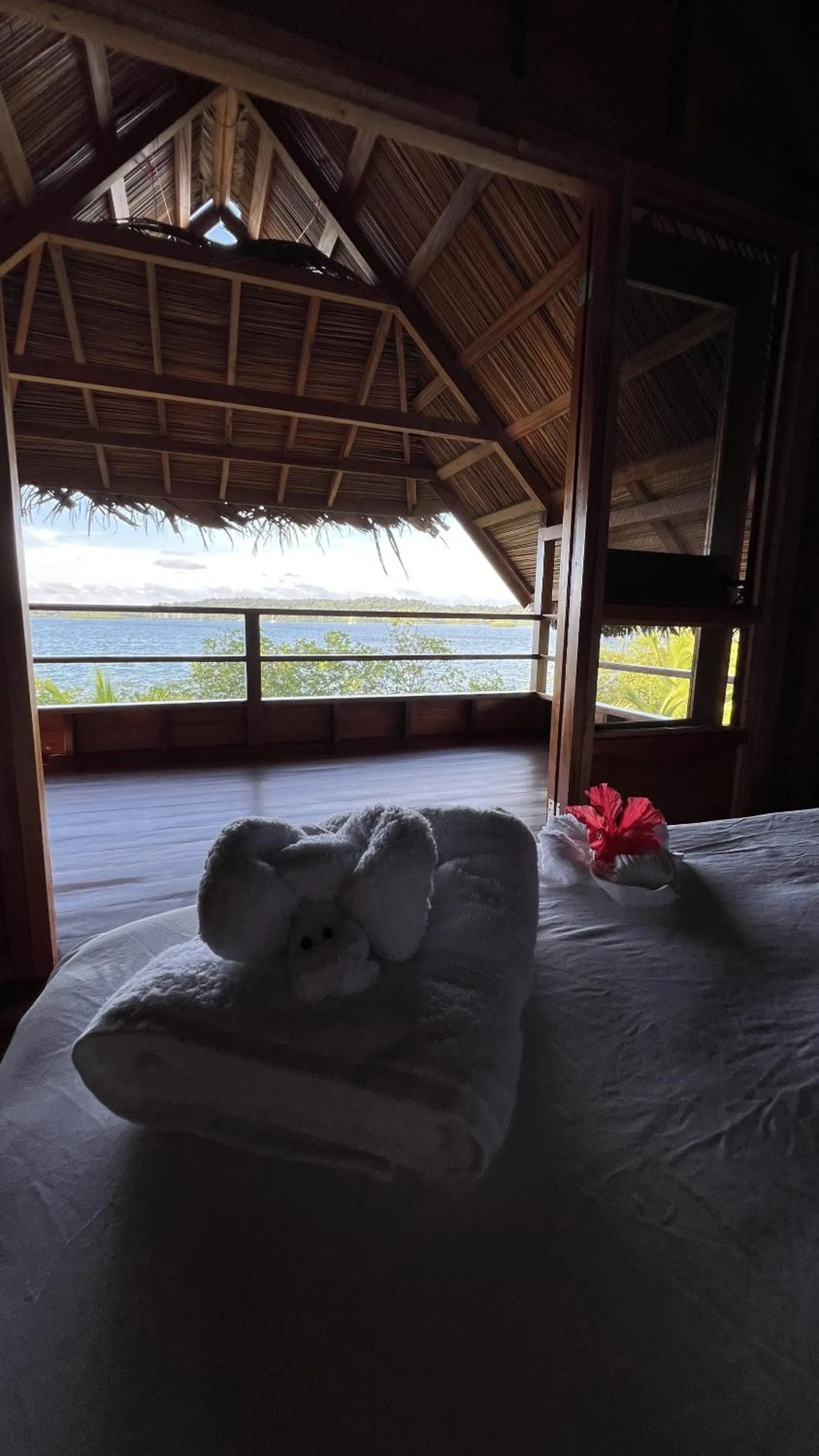 Bedroom, Bed in Akwaba Lodge