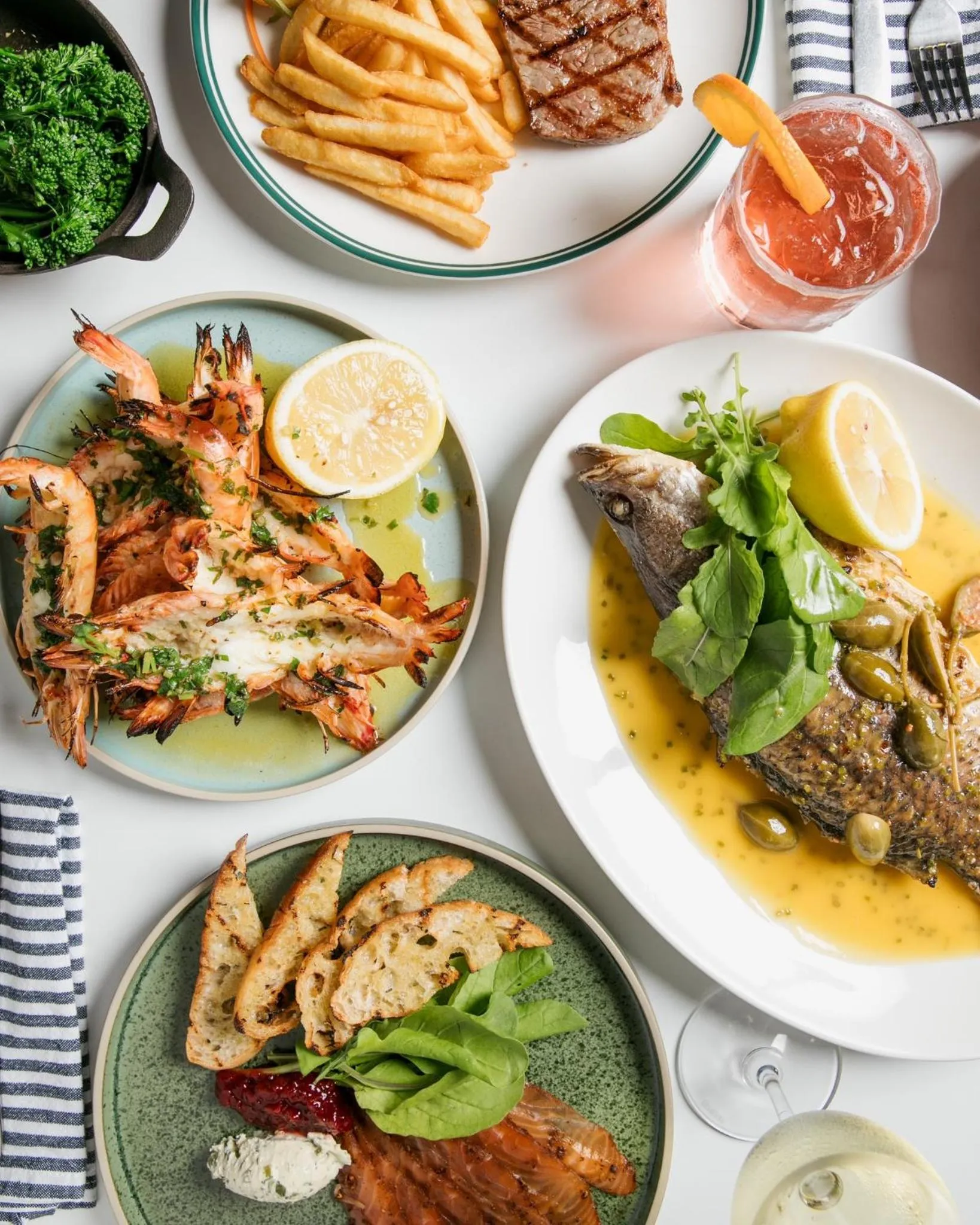 Restaurant/places to eat in Bli Bli Suites