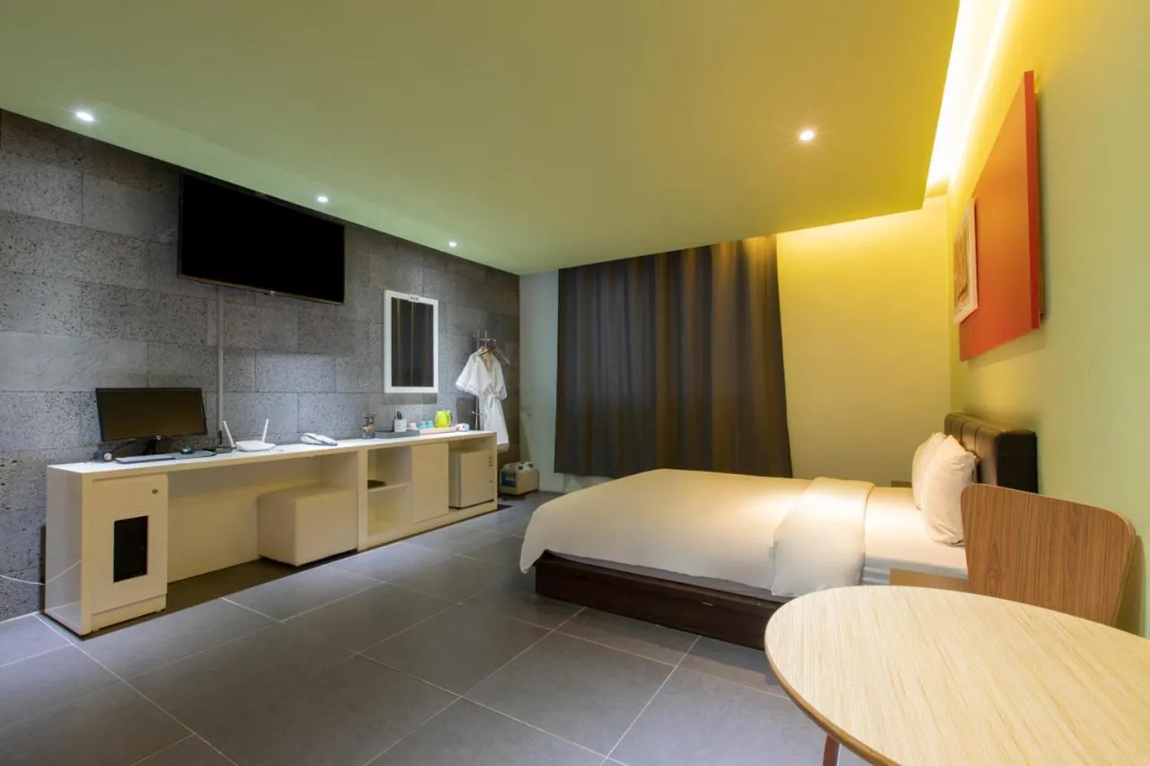 Bed in Incheon Pentastar Hotel