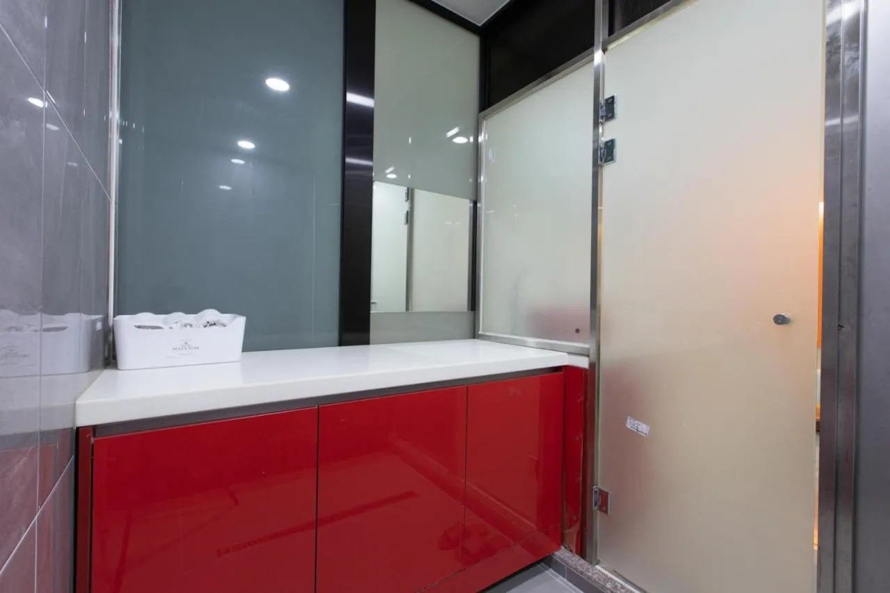 Shower in Incheon Pentastar Hotel