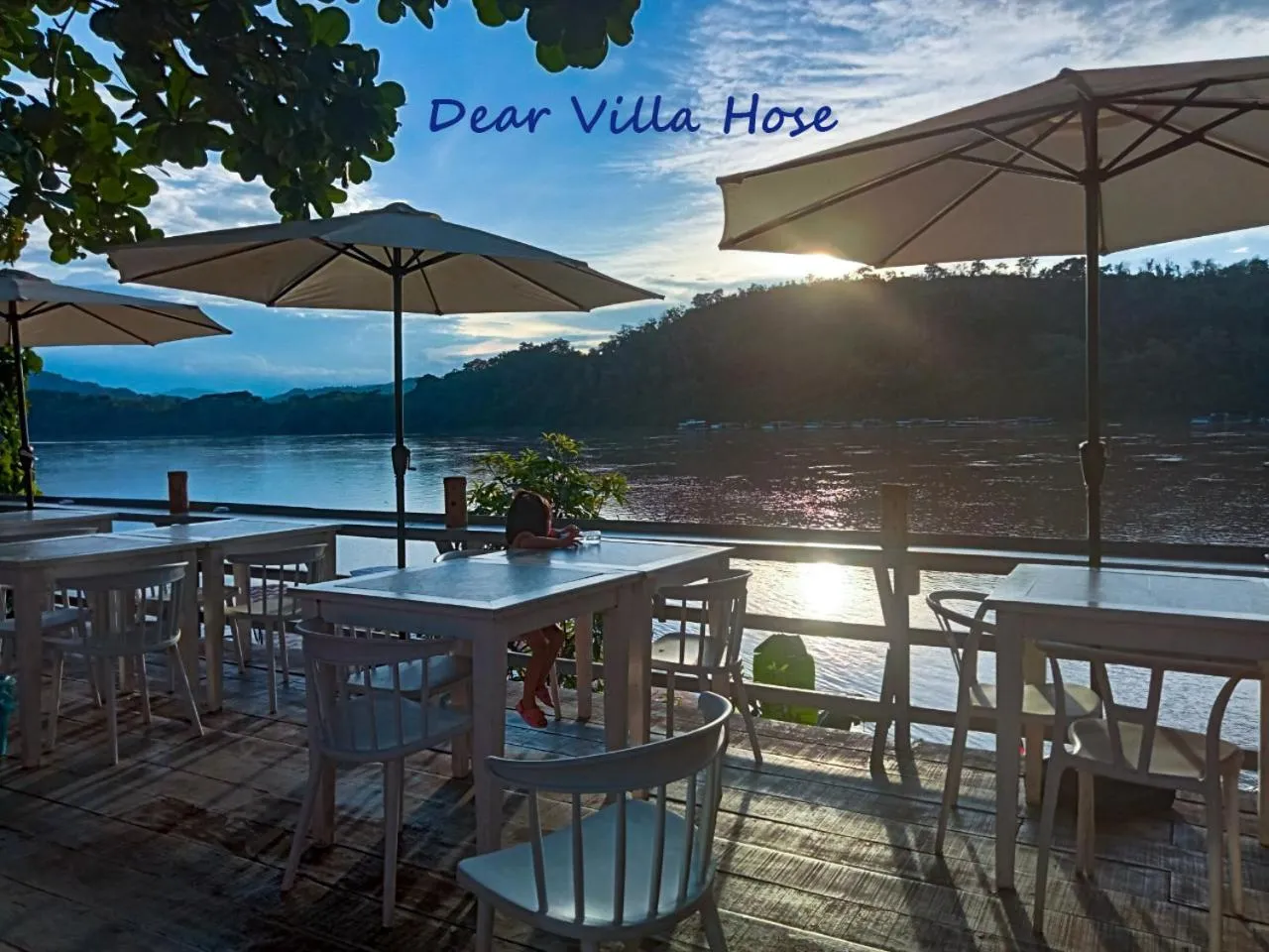 Restaurant/places to eat in Dear Villa House