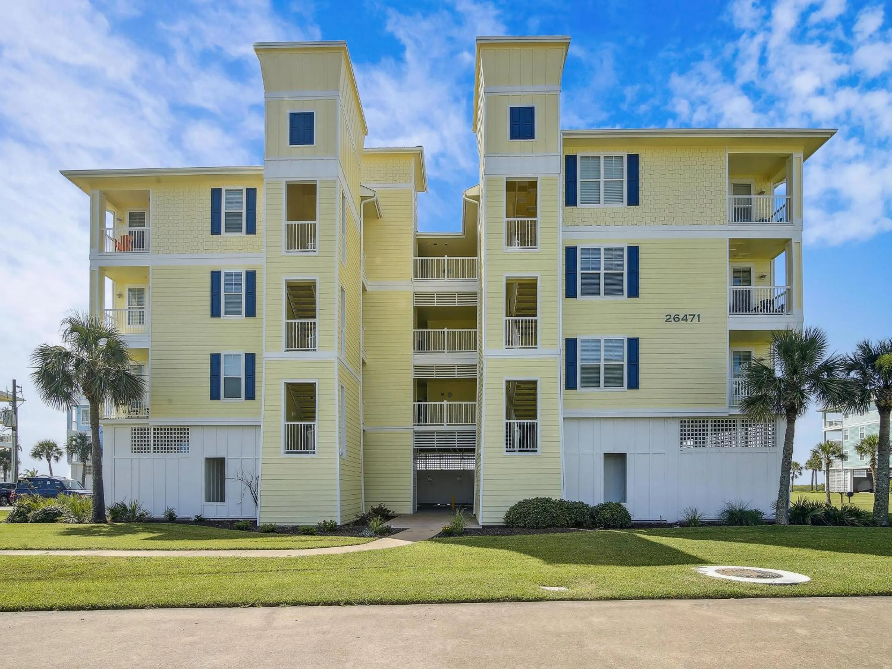 Property building in Pointe West 101 - Sunset Sands