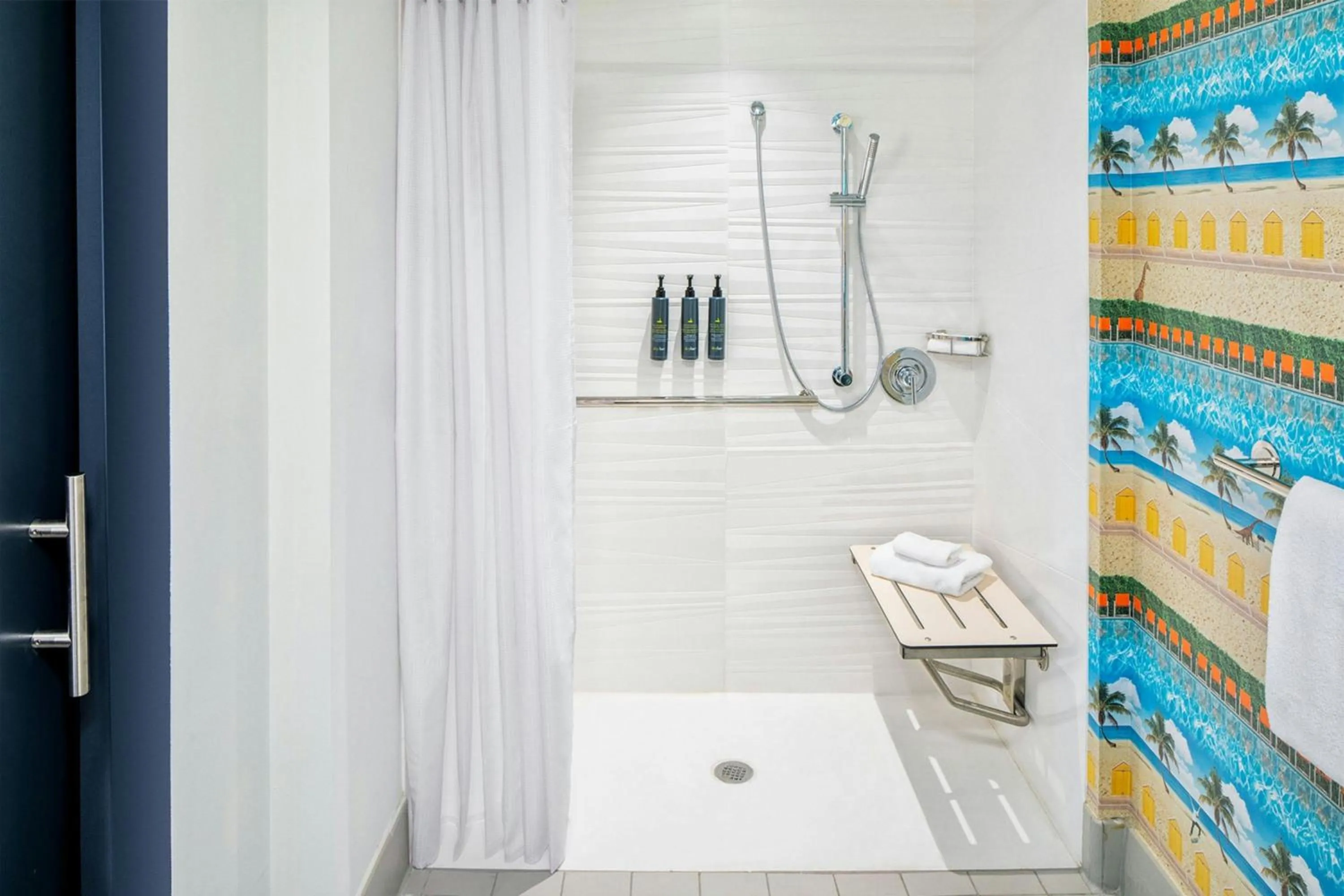 Bathroom in Aloft Fort Lauderdale Airport & Cruise Port