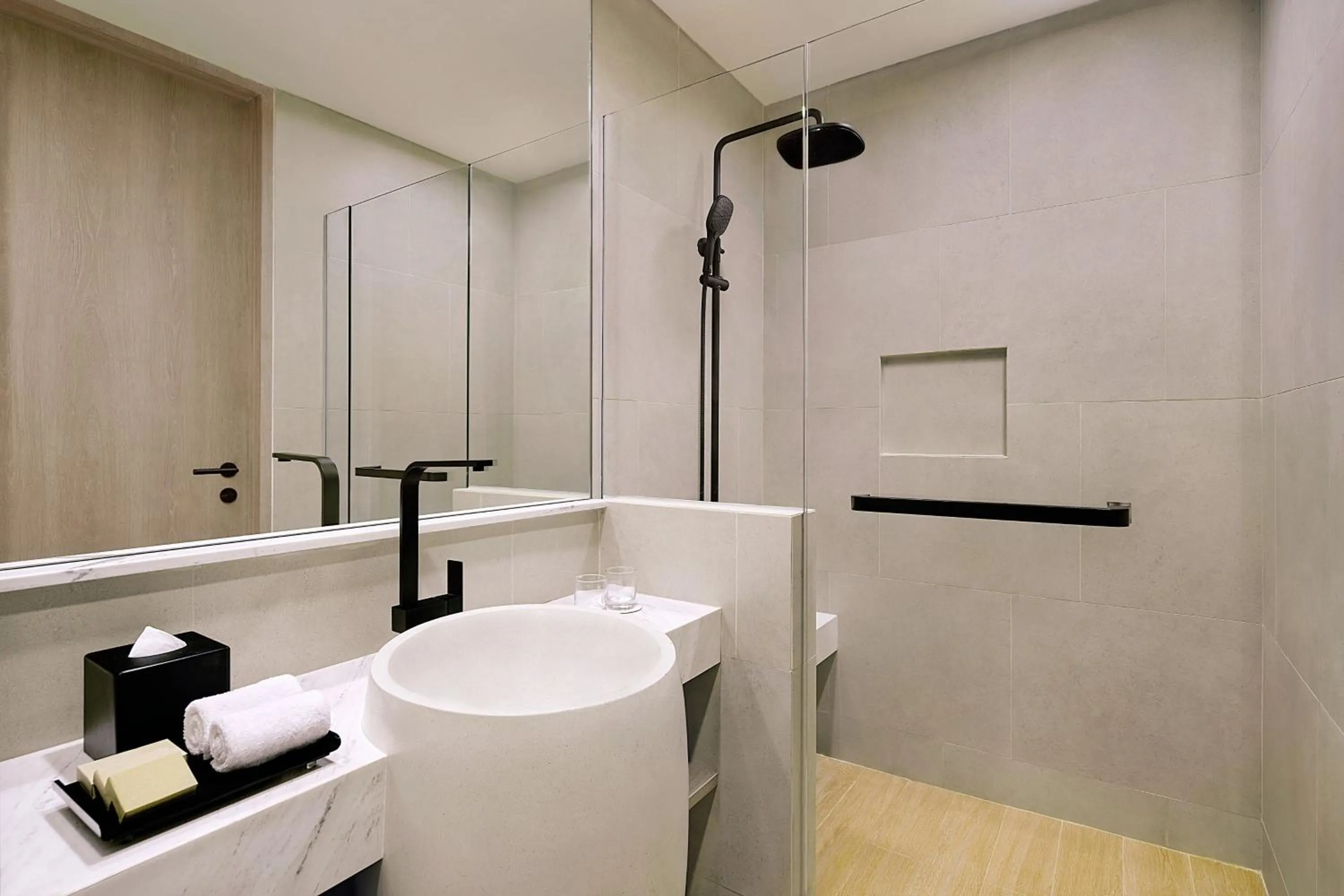 Bathroom in Fairfield by Marriott Jakarta Soekarno-Hatta Airport