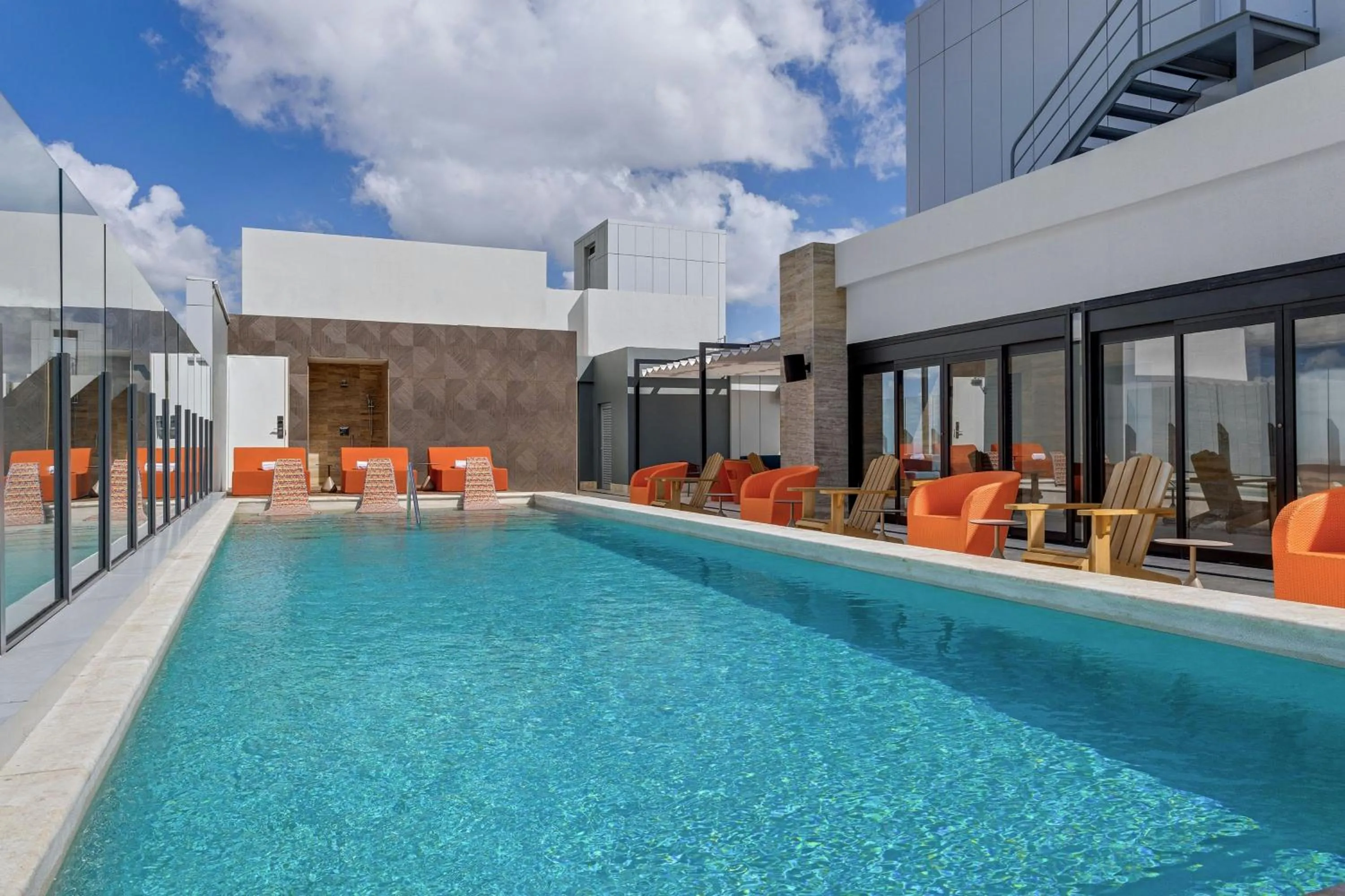 Swimming pool in Aloft Santo Domingo Piantini
