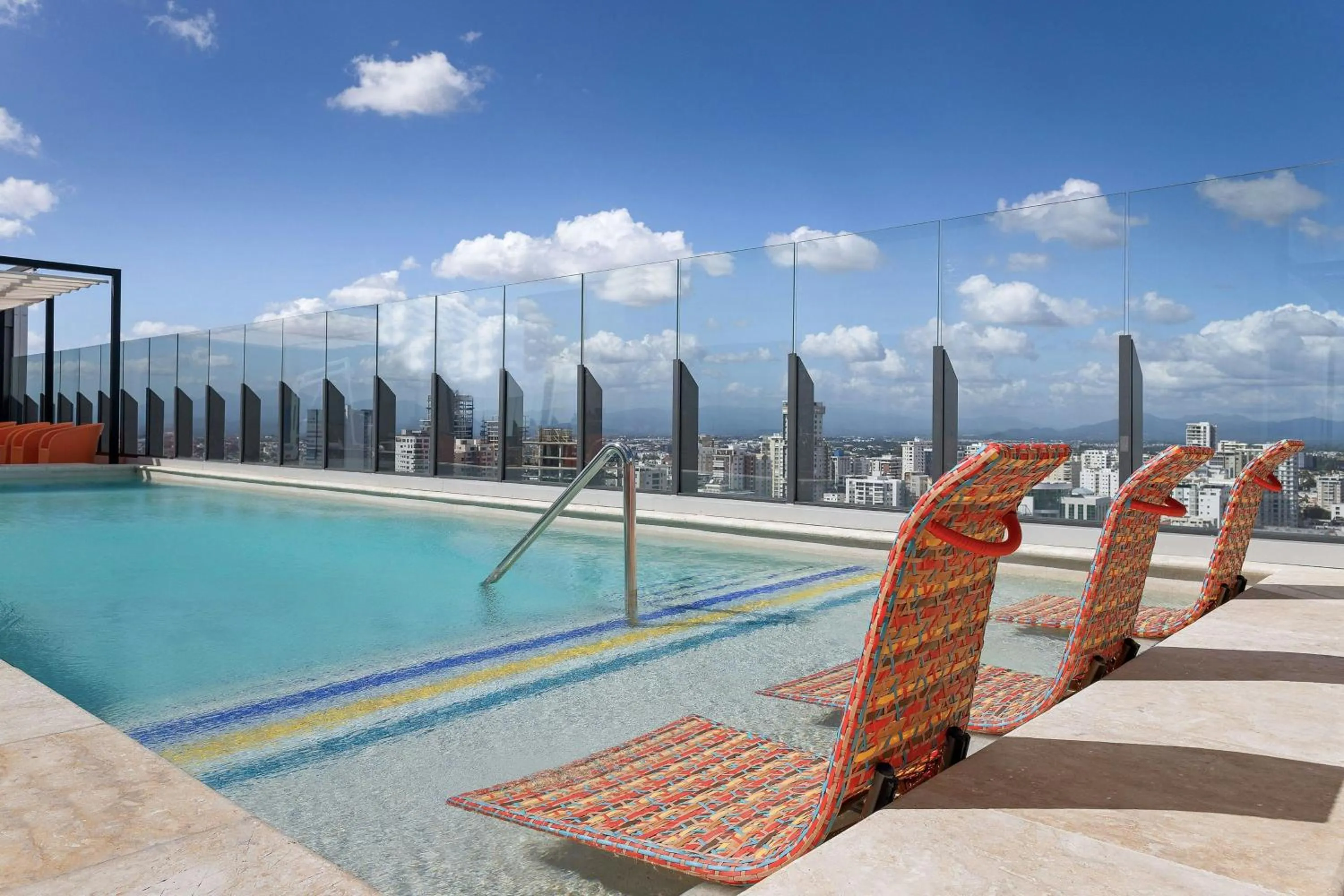 Swimming pool in Aloft Santo Domingo Piantini