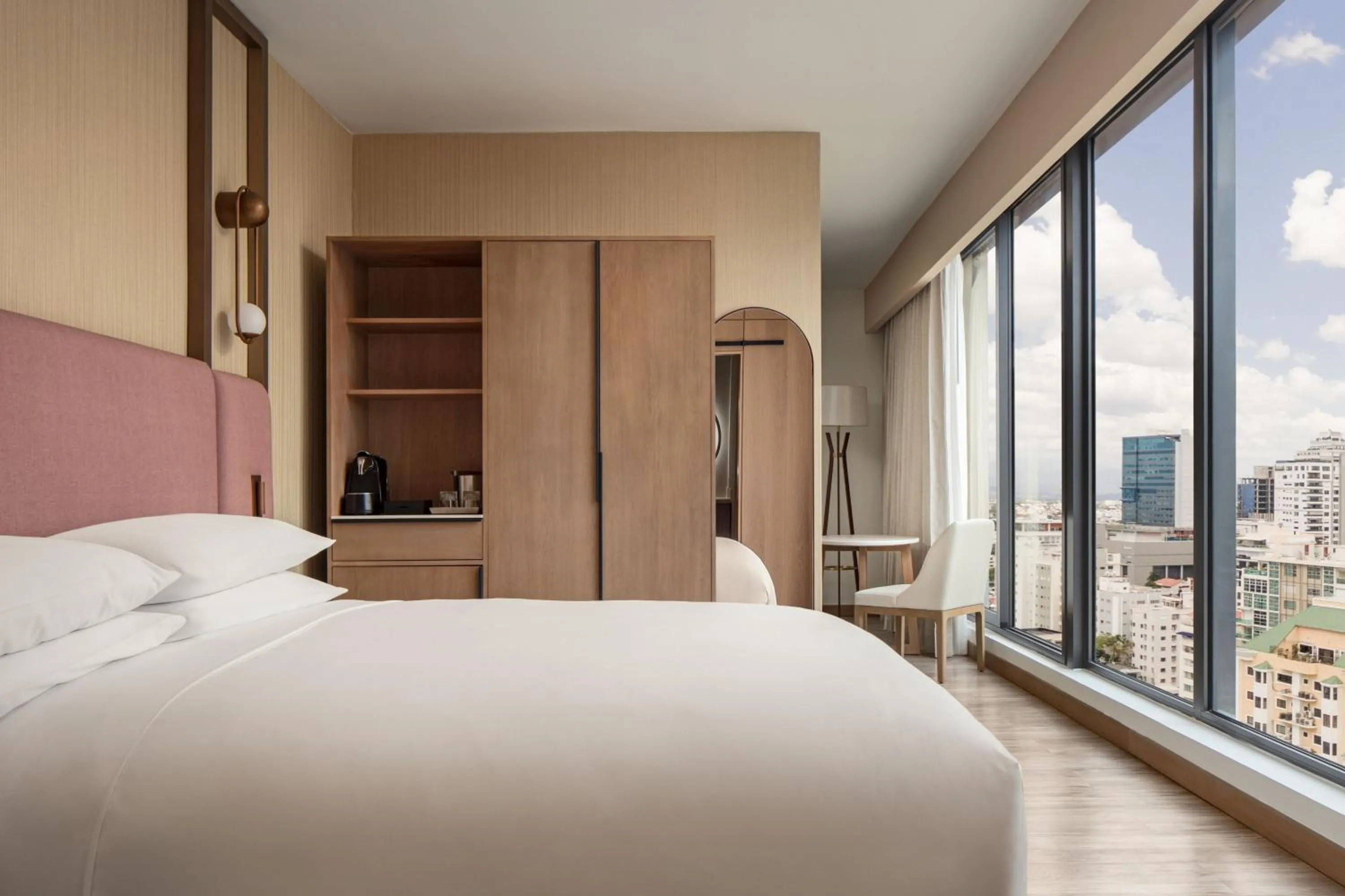 Photo of the whole room, Bed in Santo Domingo Marriott Hotel Piantini