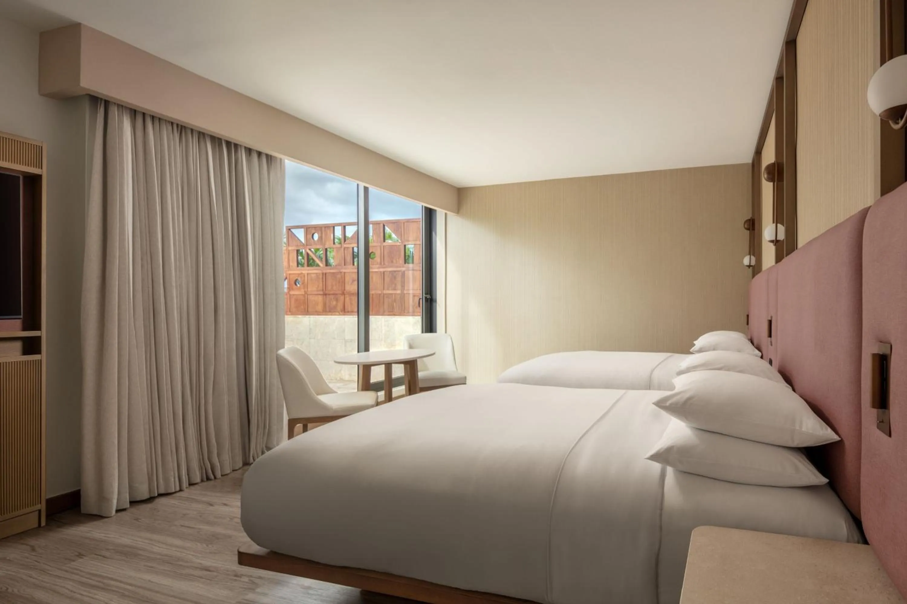 Photo of the whole room, Bed in Santo Domingo Marriott Hotel Piantini