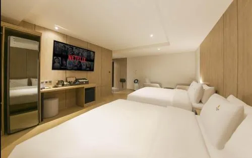 The Van Hotel