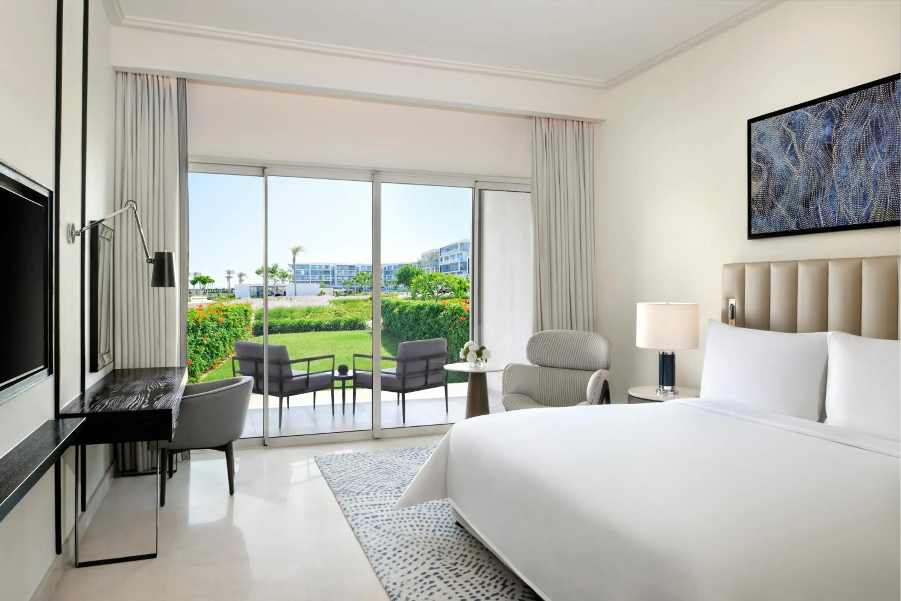 Deluxe Room Garden Access - single occupancy in Address Beach Resort Marassi Deluxe Room Garden Access - single occupancy in Address Beach Resort Marassi