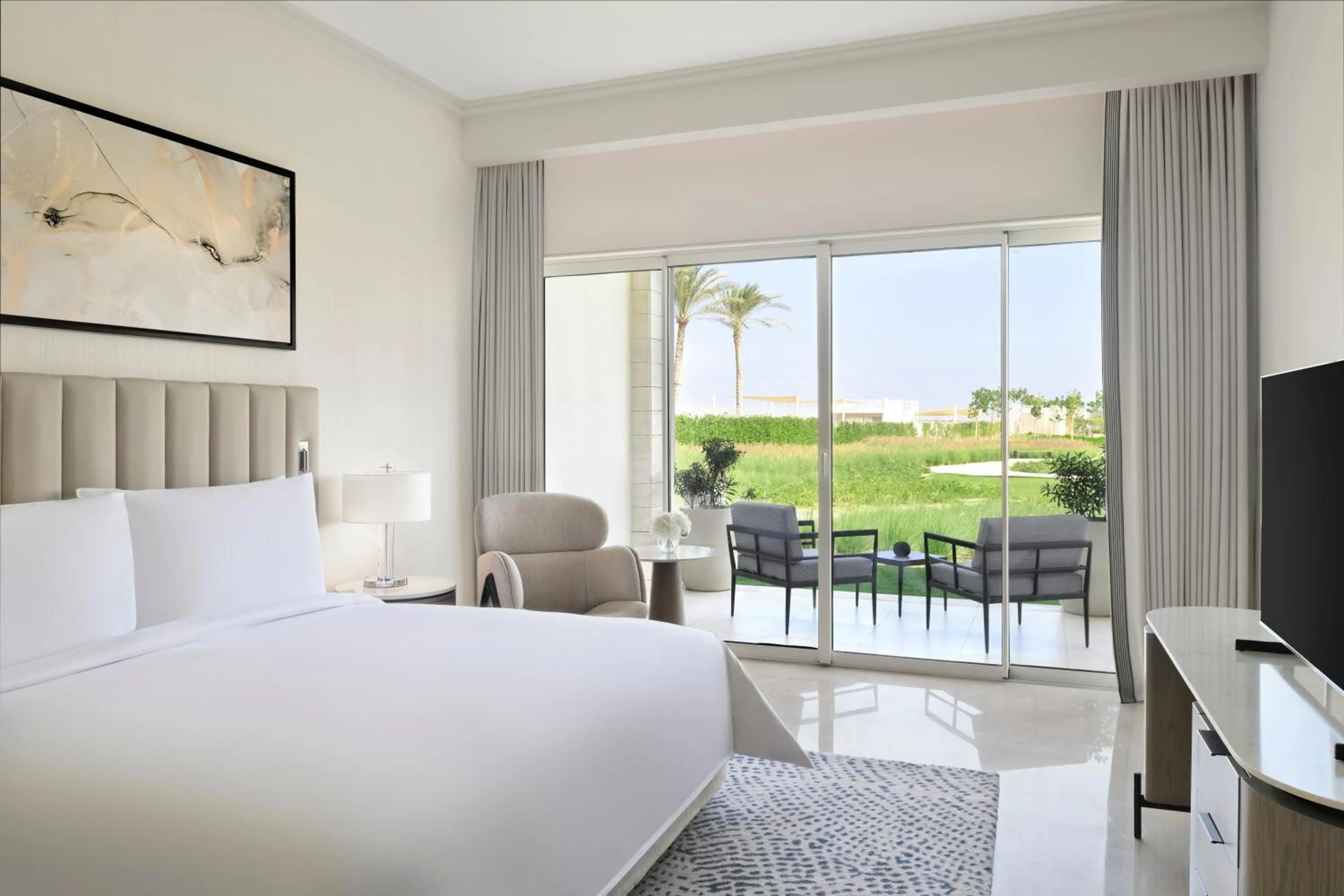 Bedroom, Bed in Address Beach Resort Marassi