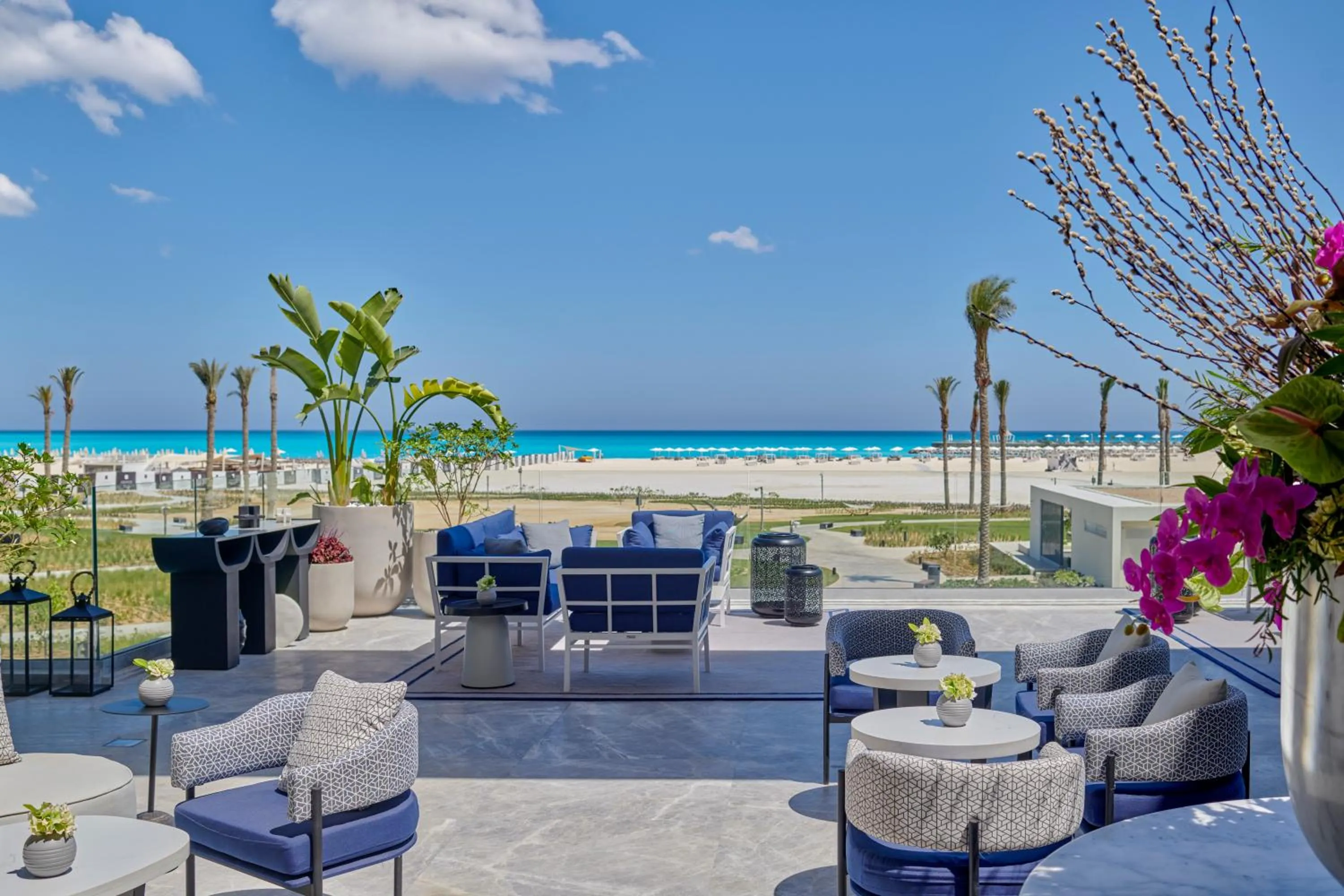 Lounge or bar in Address Beach Resort Marassi