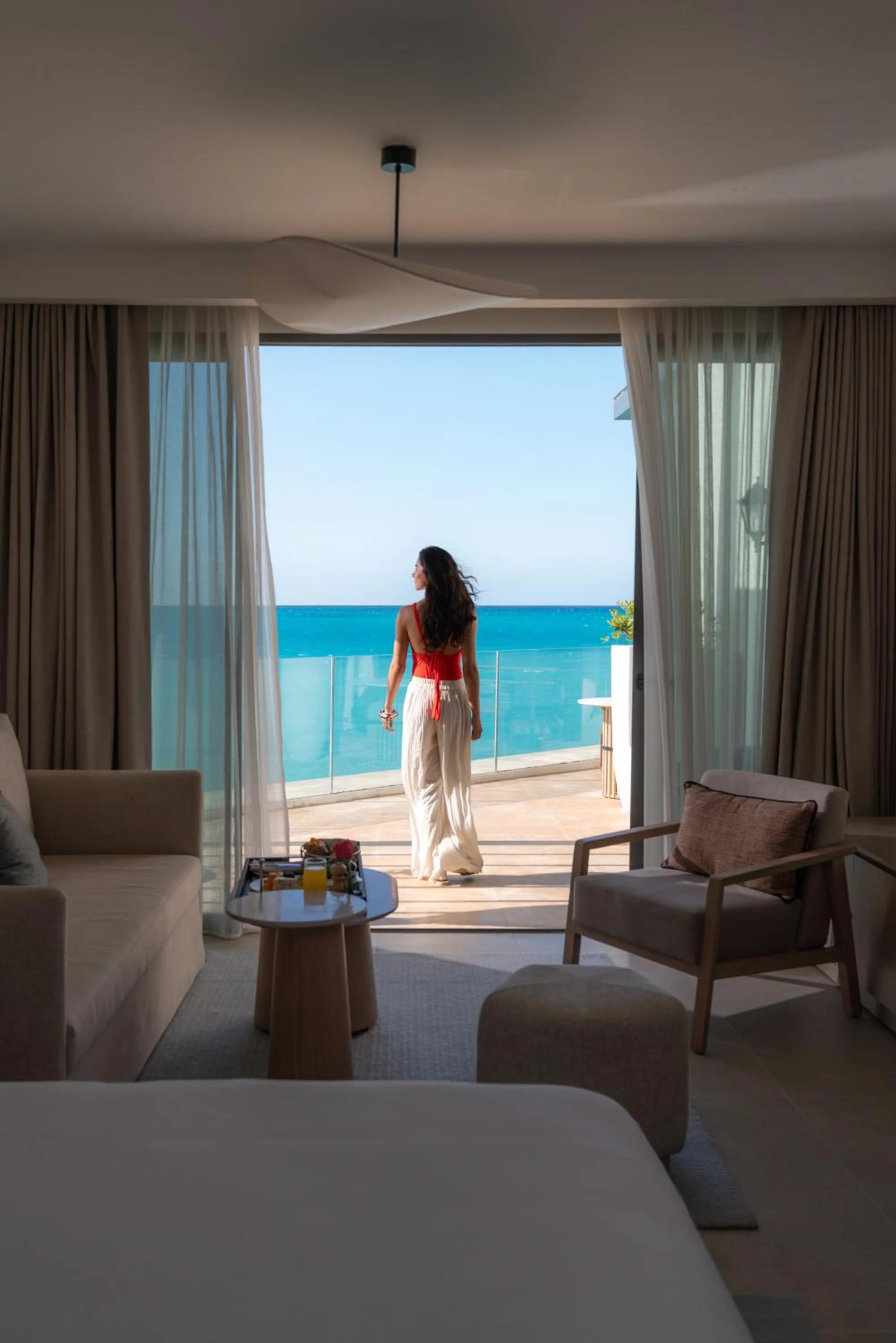 Sea view, Bed in Address Beach Resort Marassi
