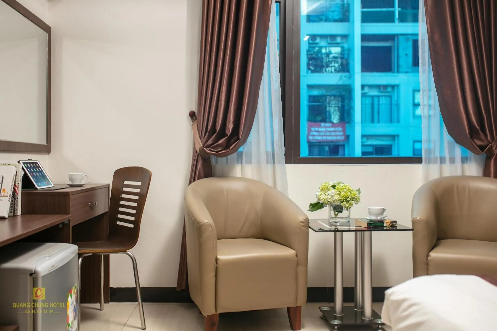 Bed in Quang Chung Hotel Le Van Thiem