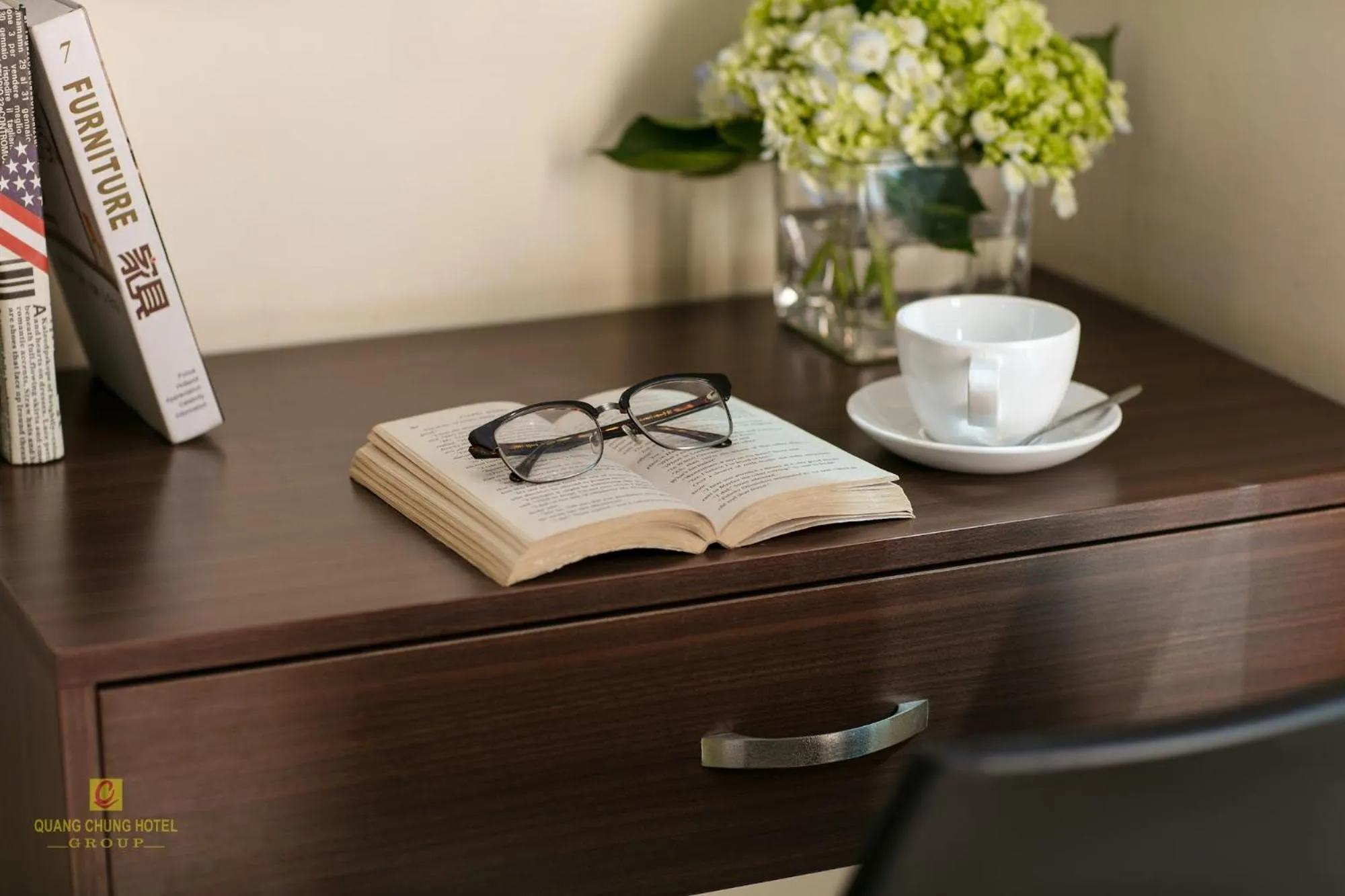 hair dresser in Quang Chung Hotel Le Van Thiem