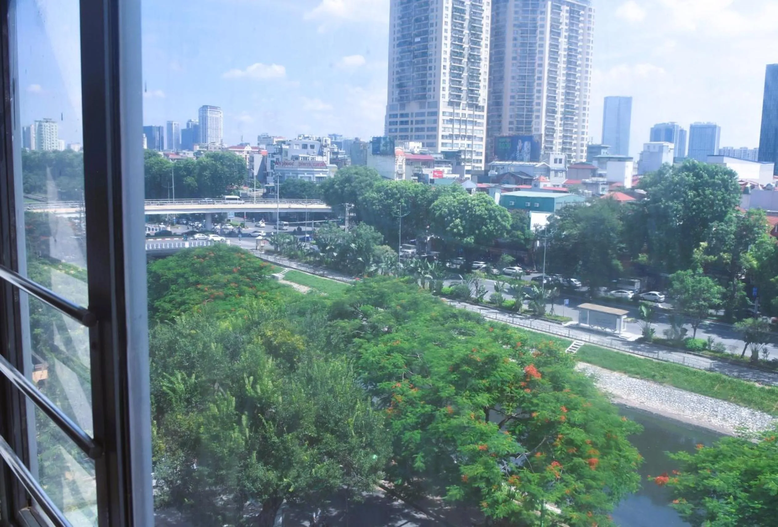 Day in Sao Hotel Nguyen Ngoc Vu