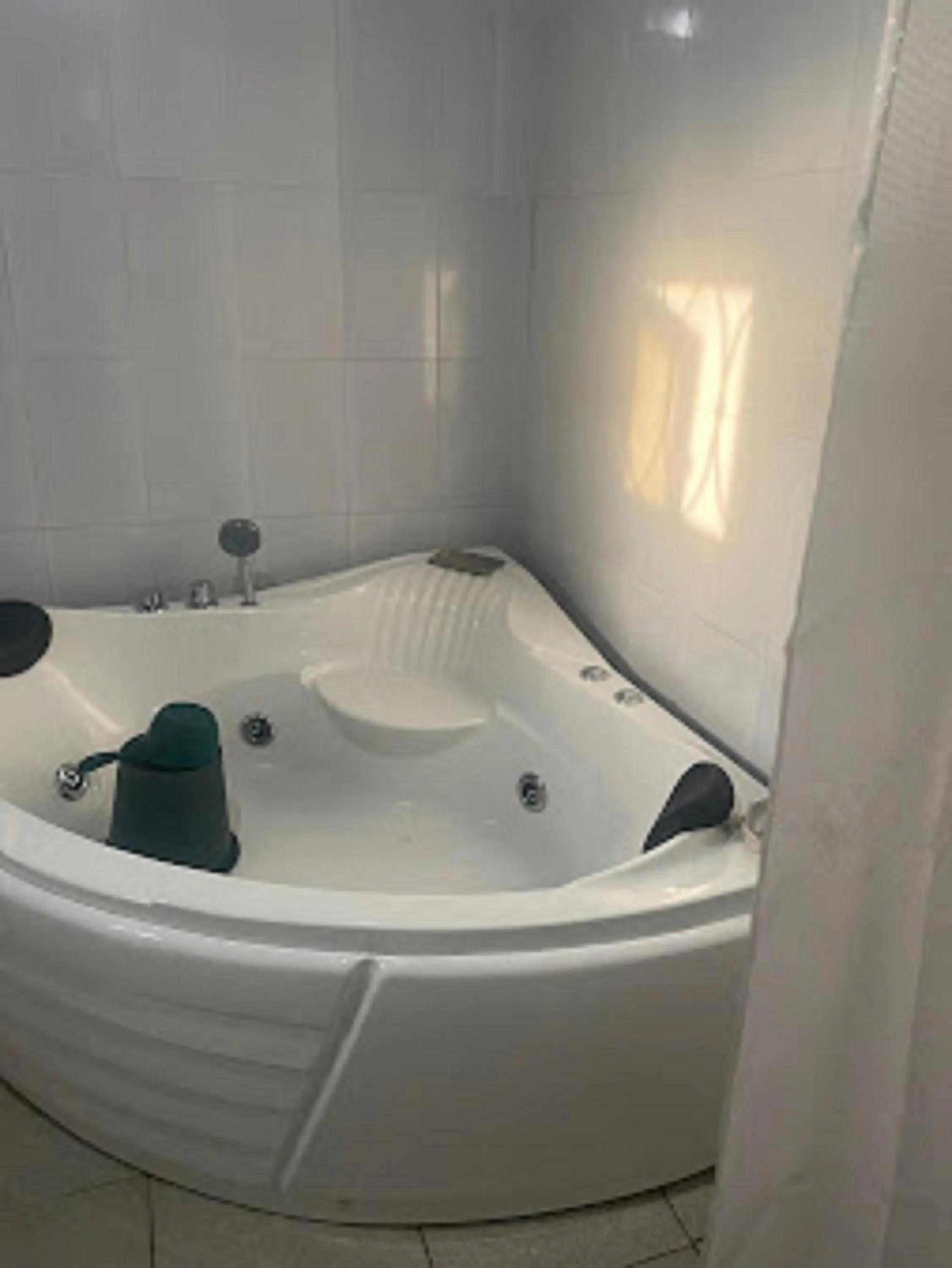 Hot Tub in Gyutei Citi Hotel and Suite