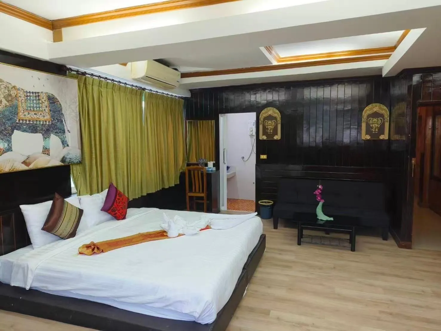 Bed in Abby's House Hotel