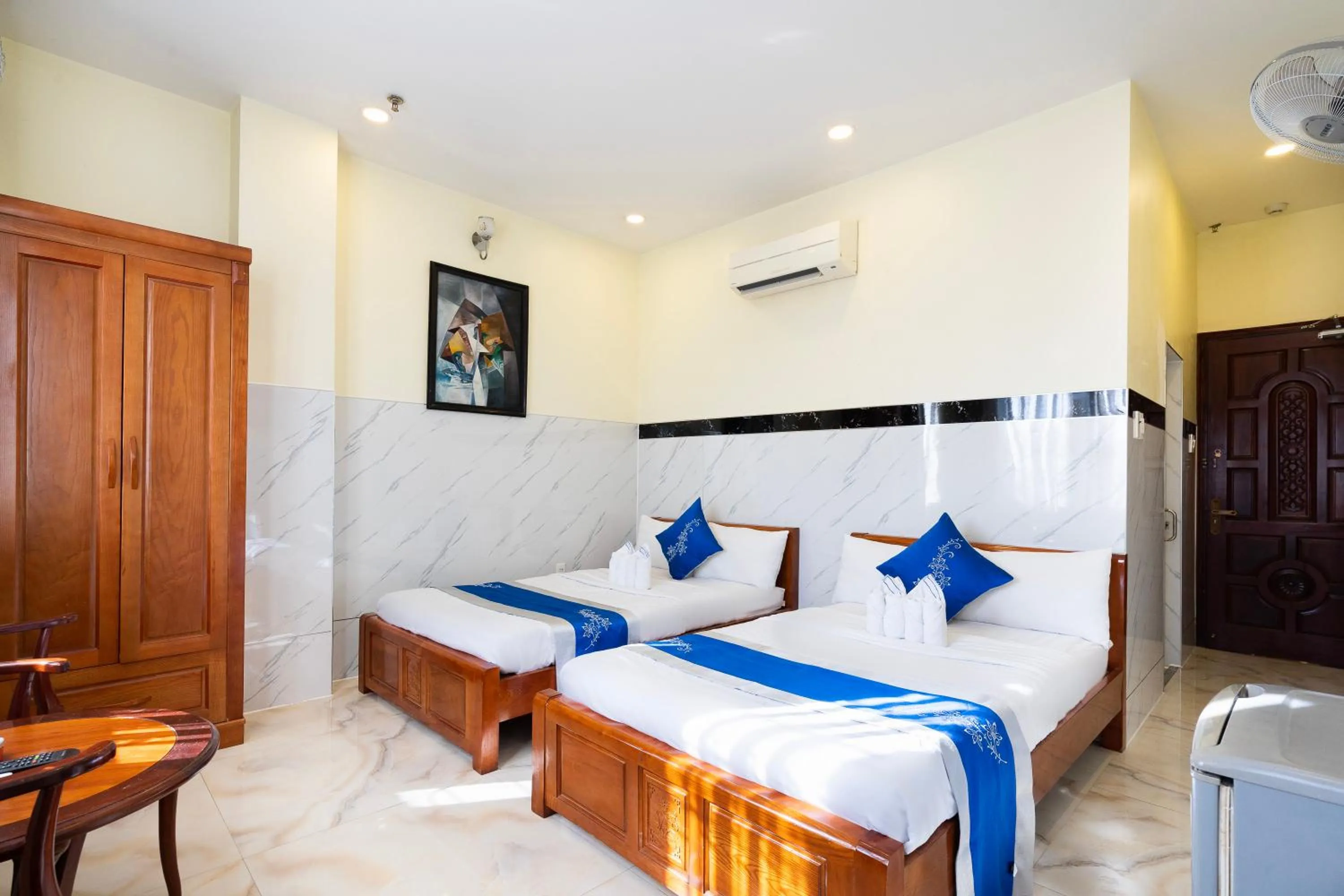 Bed in Mai Phương - RUBY SAIGON HOTEL