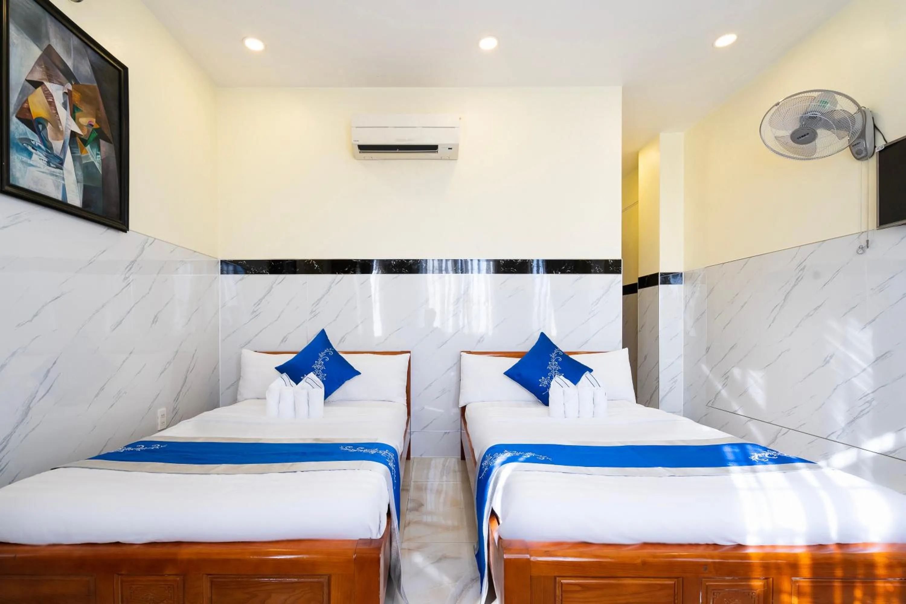 Bed in Mai Phương - RUBY SAIGON HOTEL