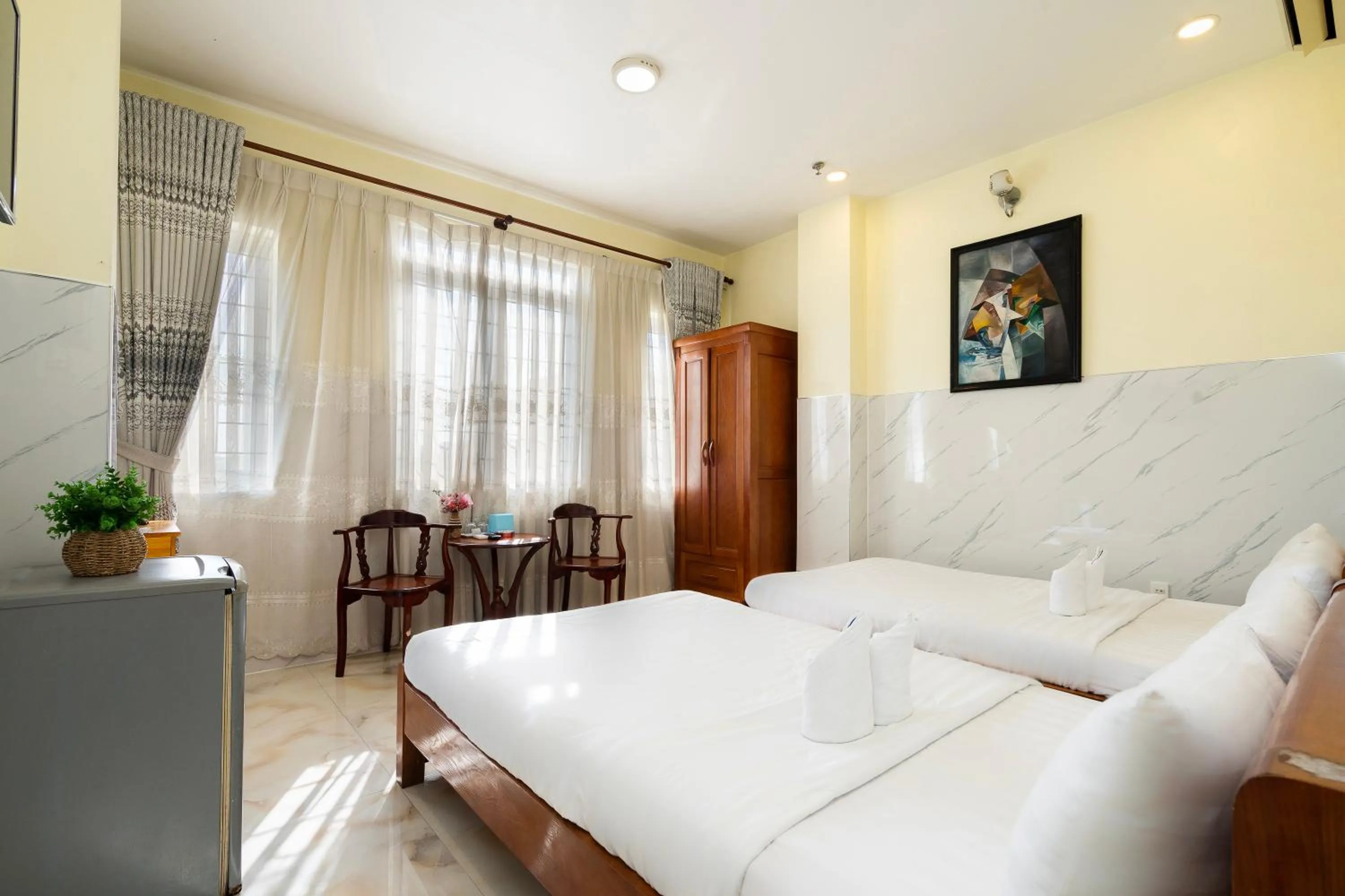 Bed in Mai Phương - RUBY SAIGON HOTEL