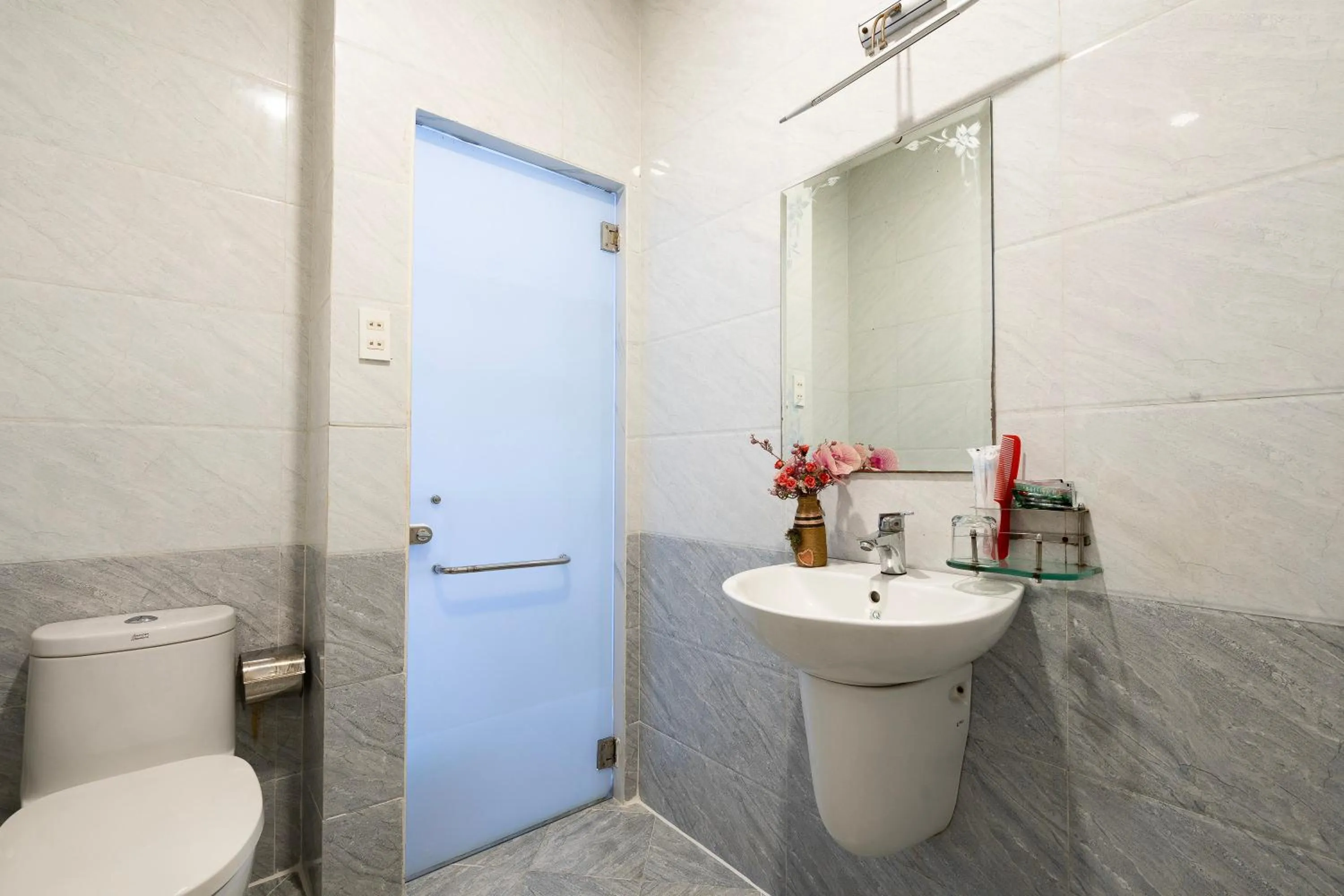 Mai Phương - RUBY SAIGON HOTEL