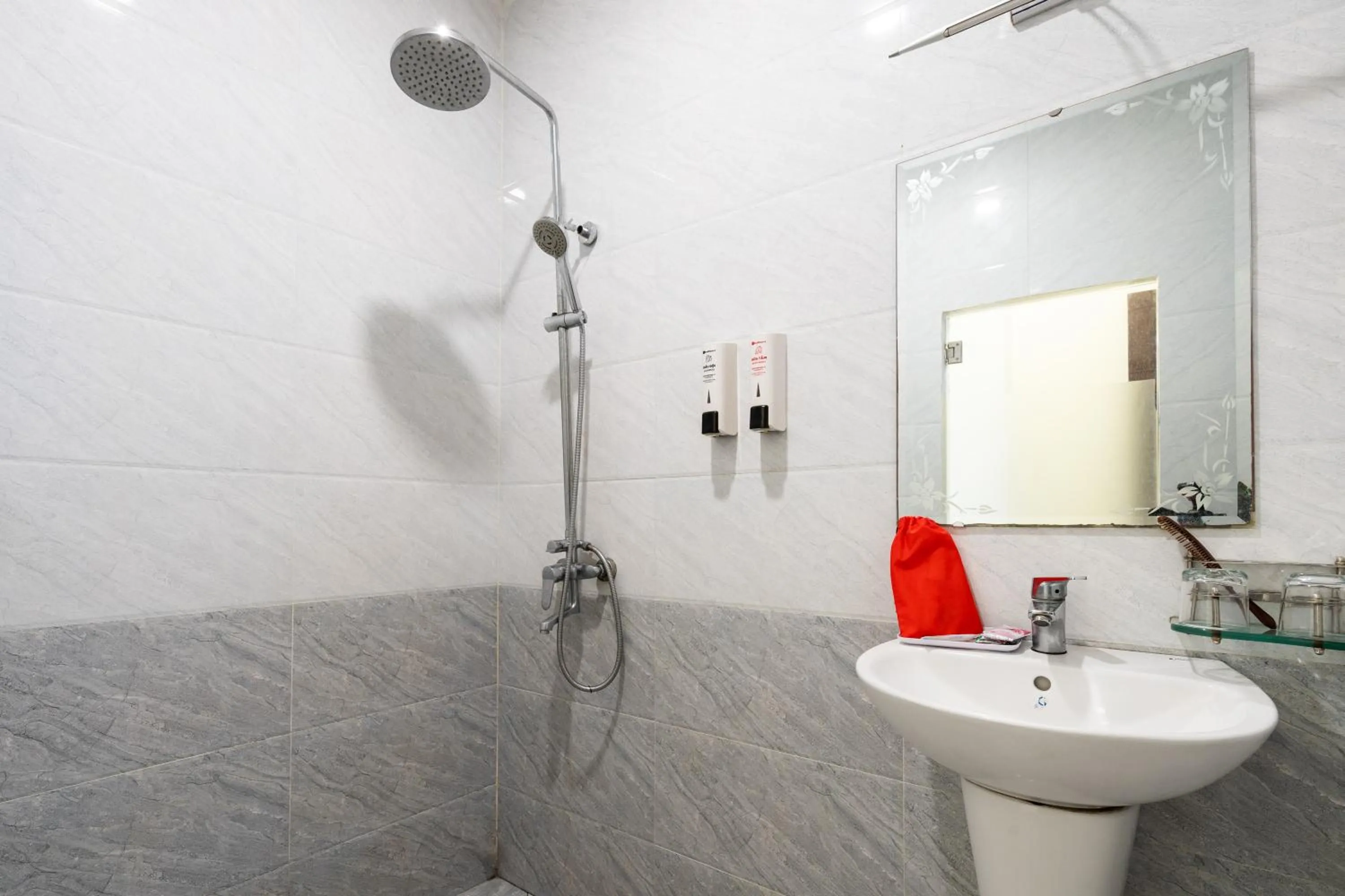 Mai Phương - RUBY SAIGON HOTEL