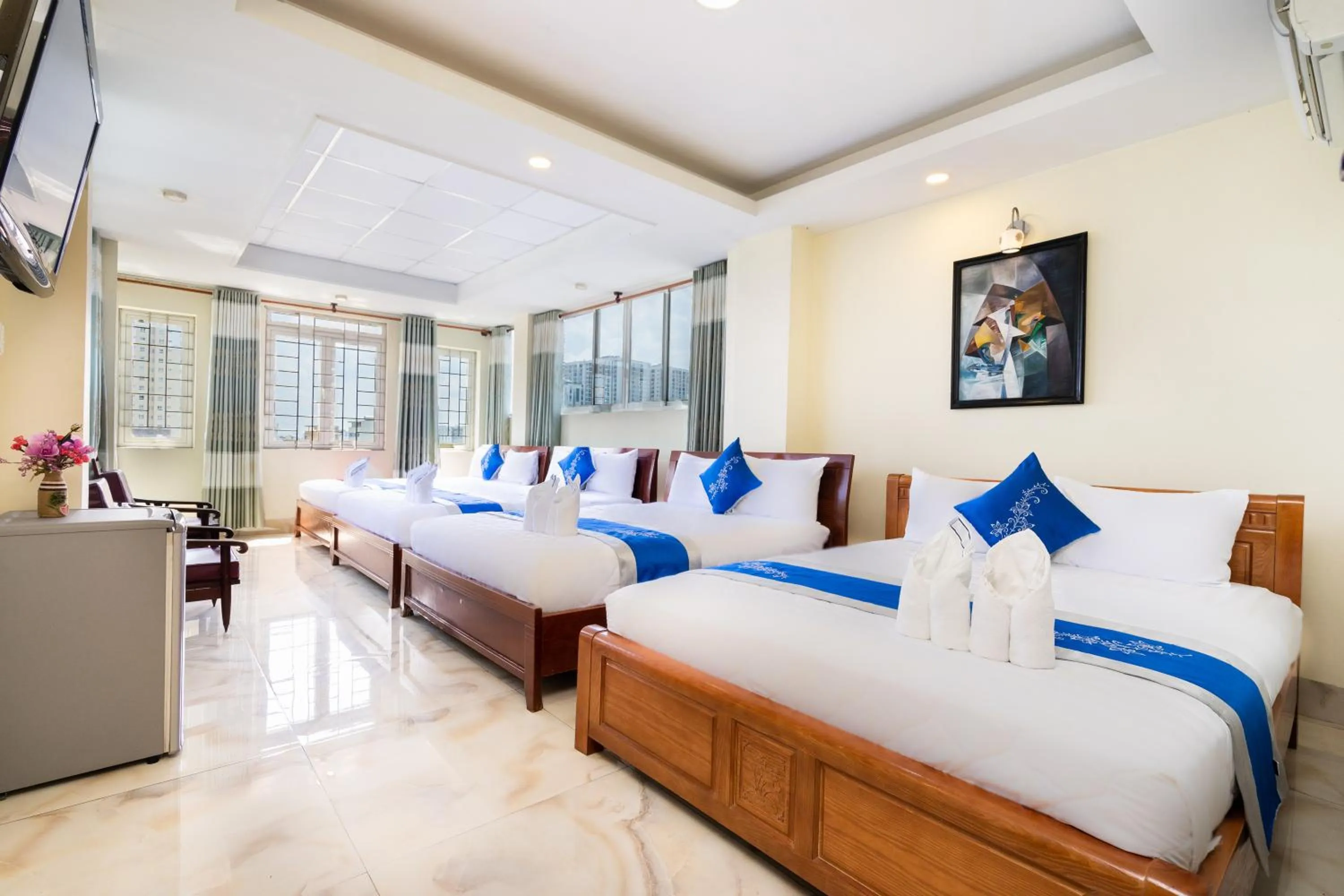 Bed in Mai Phương - RUBY SAIGON HOTEL