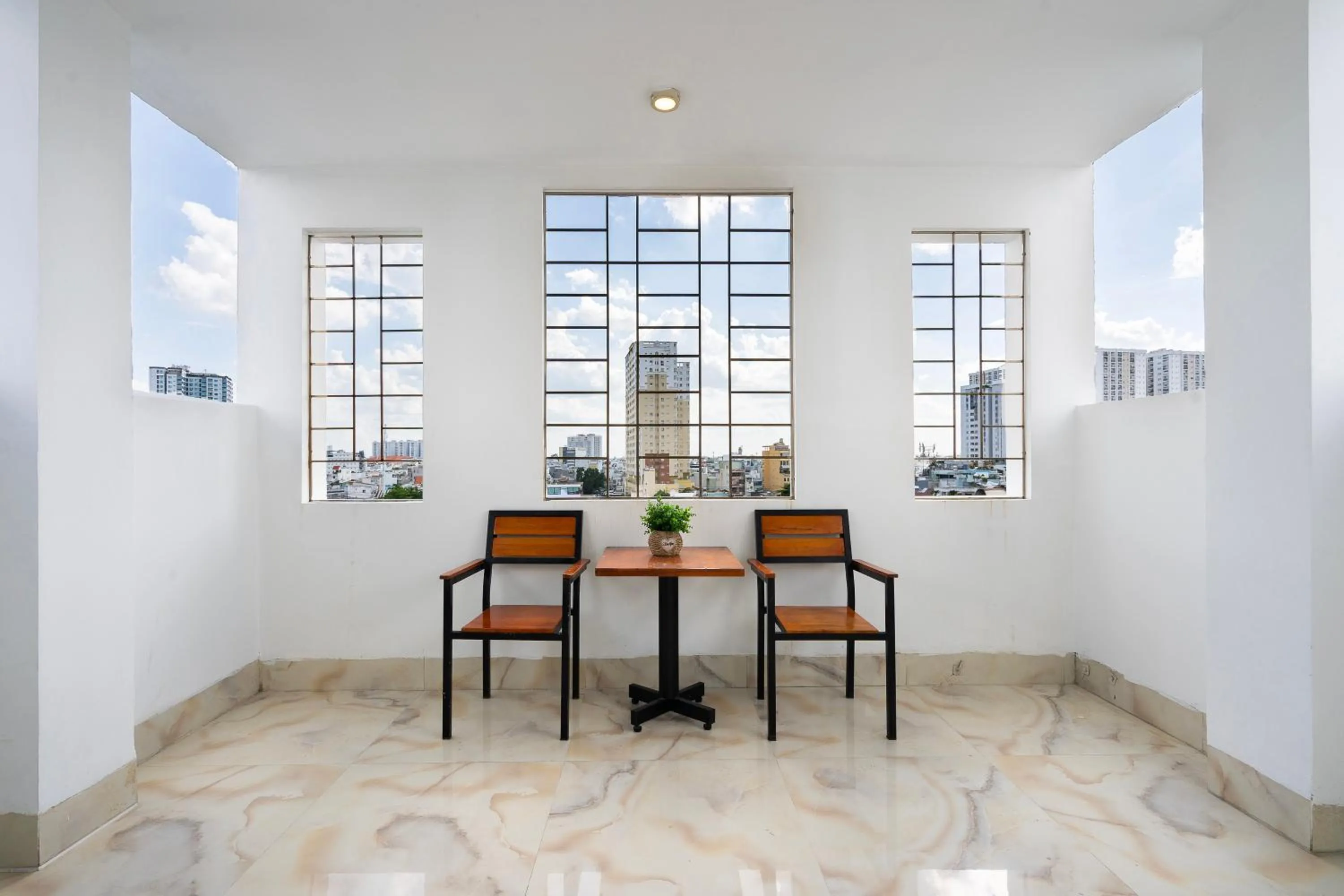 Mai Phương - RUBY SAIGON HOTEL