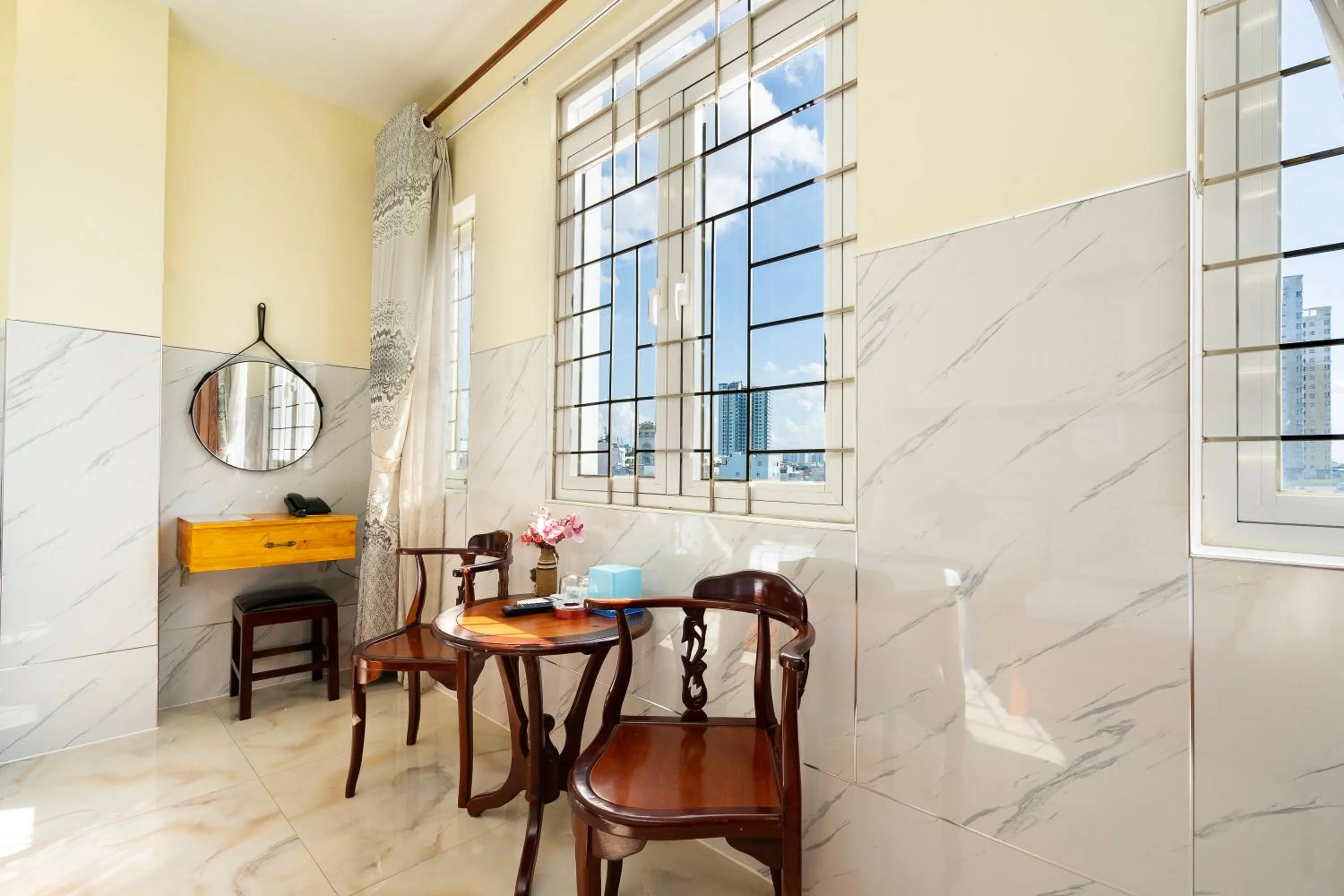 Mai Phương - RUBY SAIGON HOTEL