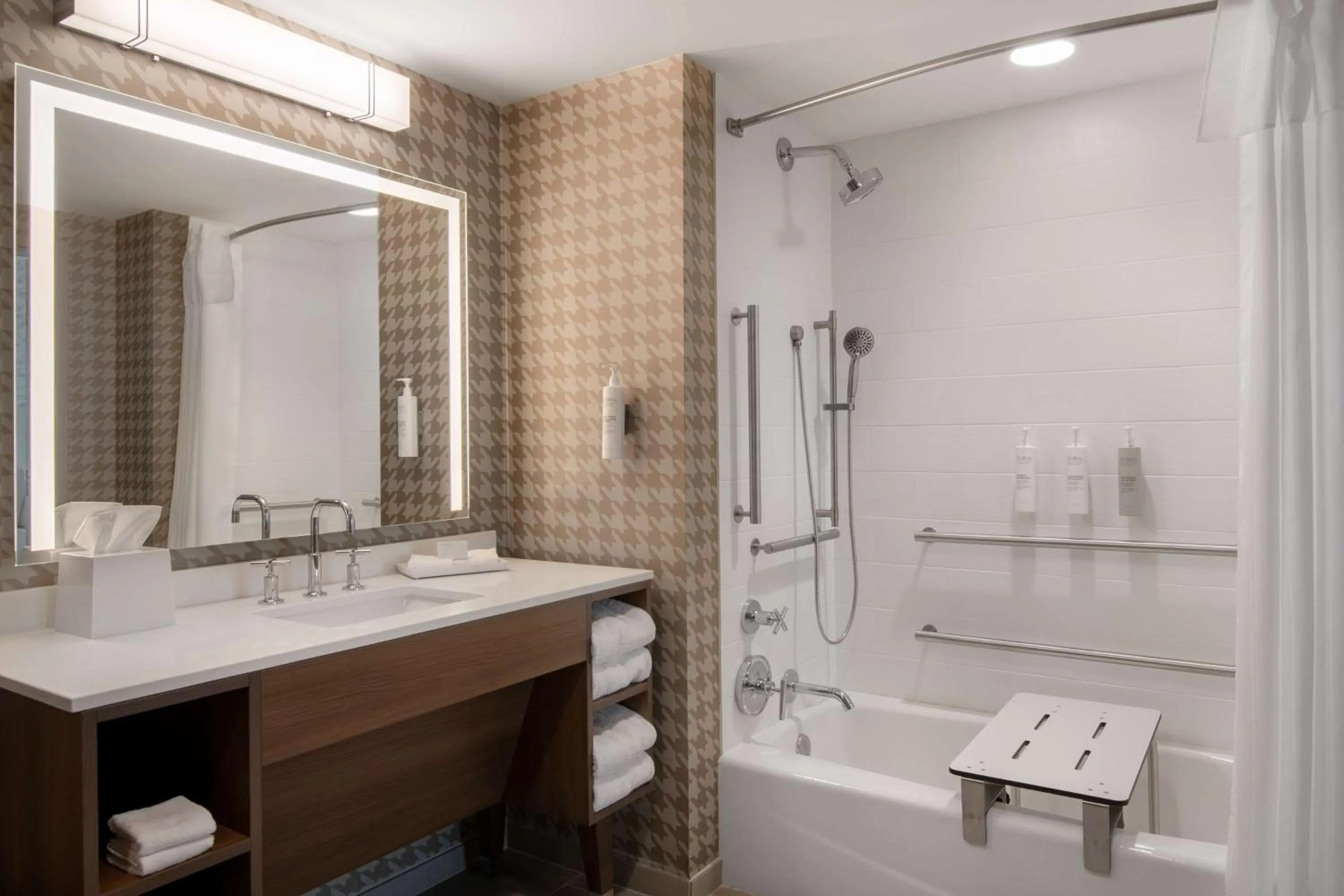 Bathroom in Home2 Suites By Hilton Jacksonville Downtown