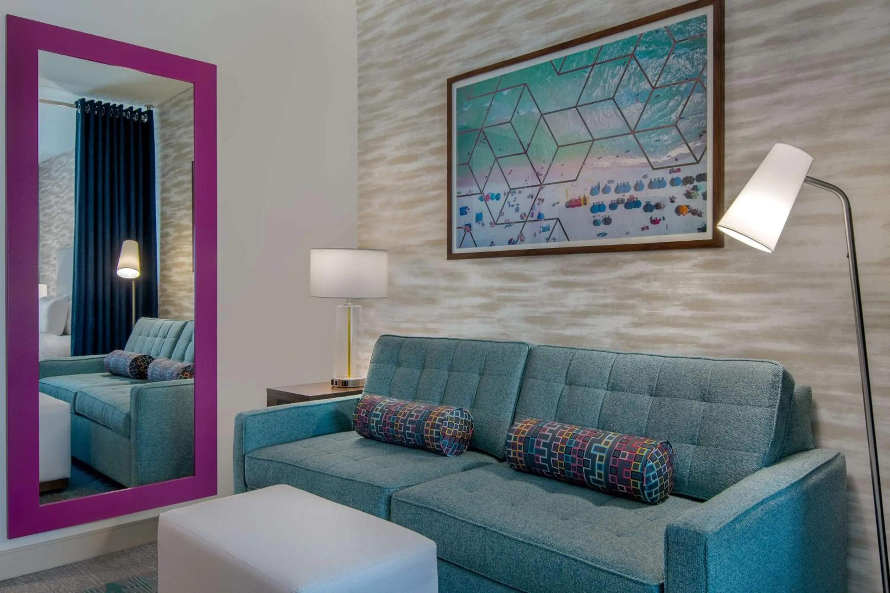 Living room in Home2 Suites By Hilton Jacksonville Downtown