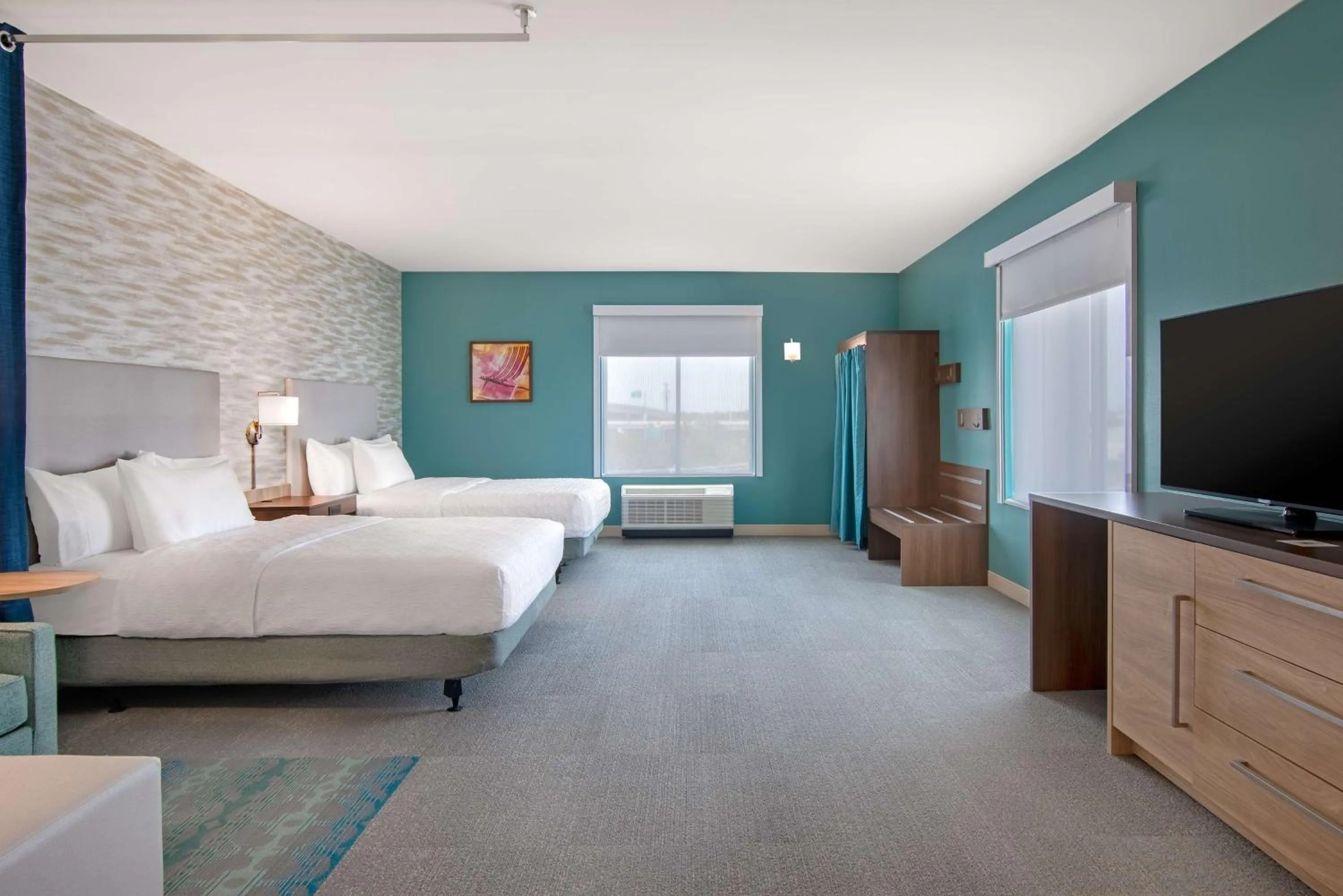 Bed in Home2 Suites By Hilton Jacksonville Downtown