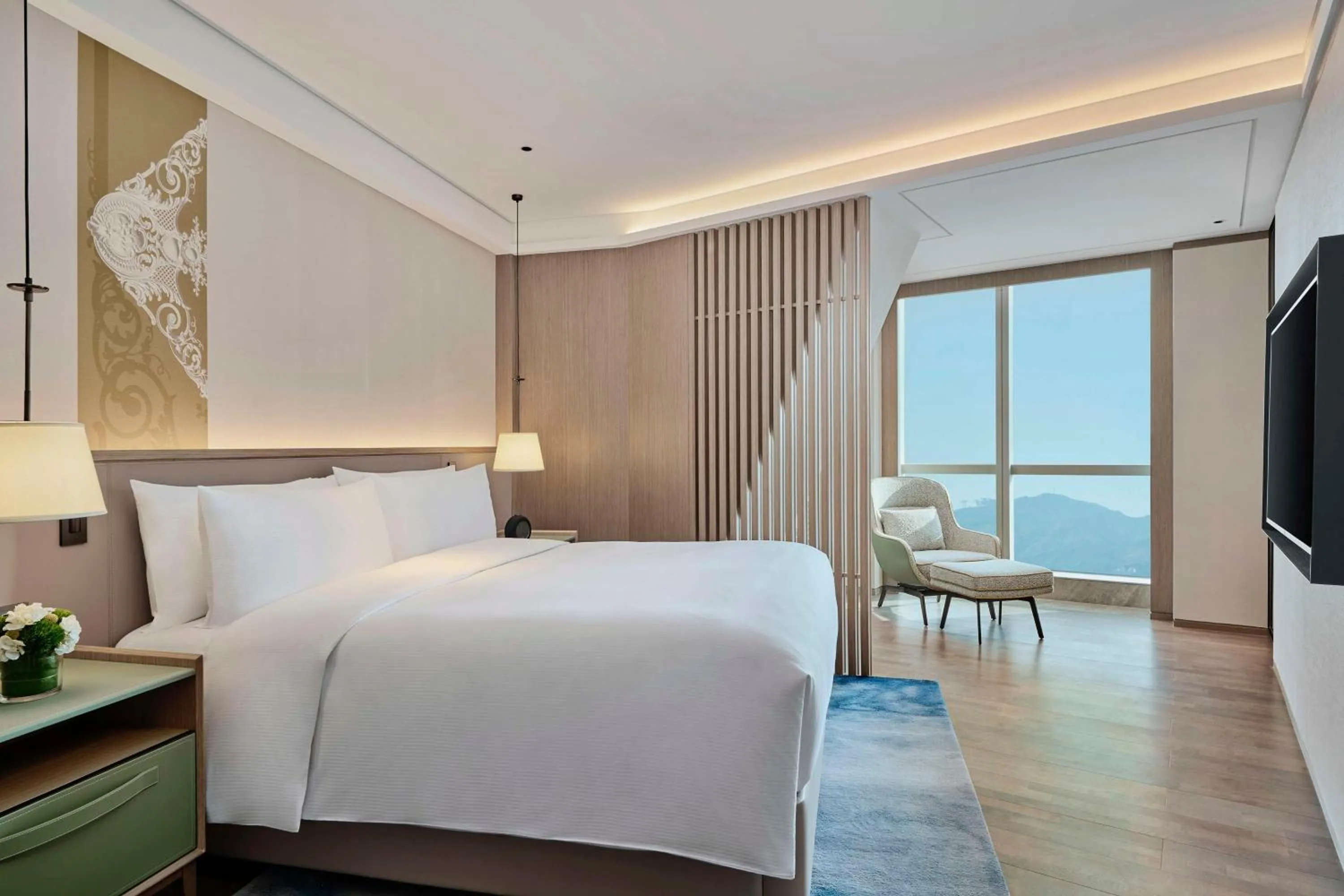 Bed in DoubleTree by Hilton Zhuhai Hengqin
