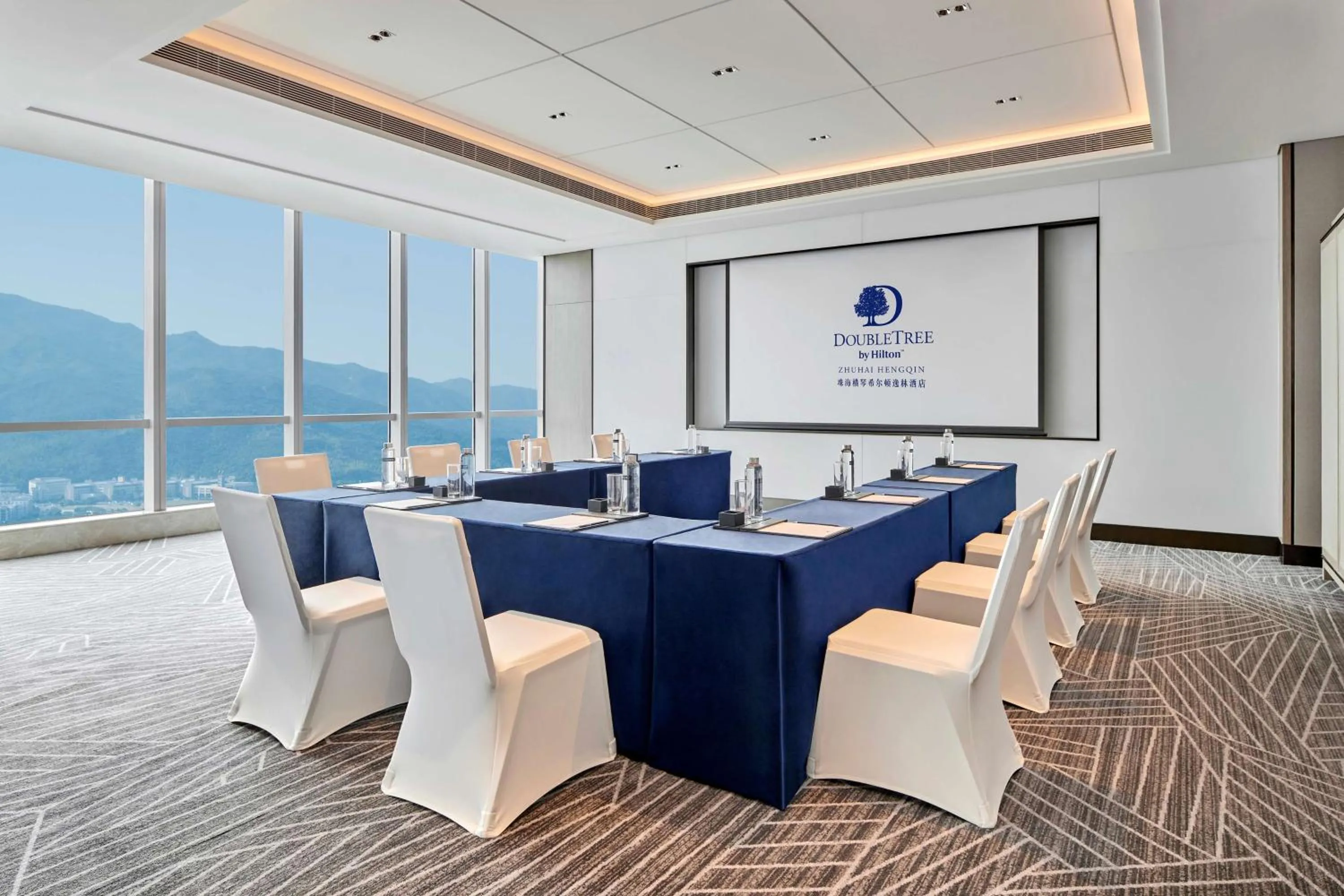 Meeting/conference room in DoubleTree by Hilton Zhuhai Hengqin
