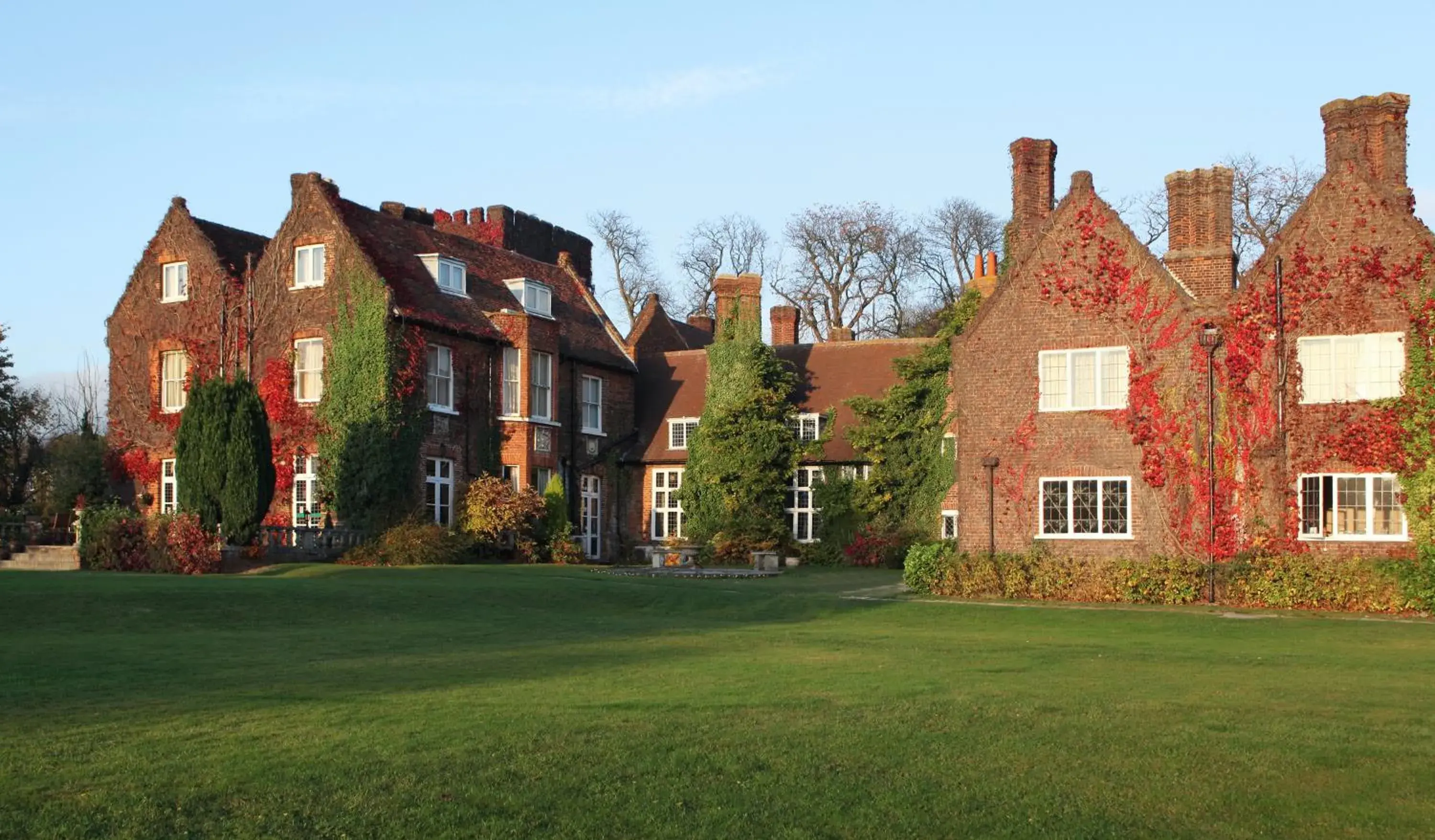 Property building in voco Letchworth Hall by IHG Property building in voco Letchworth Hall by IHG