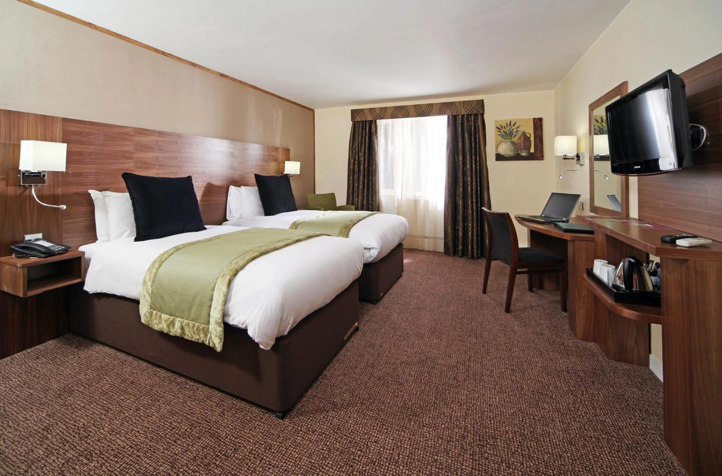 Photo of the whole room, Bed in voco Letchworth Hall by IHG