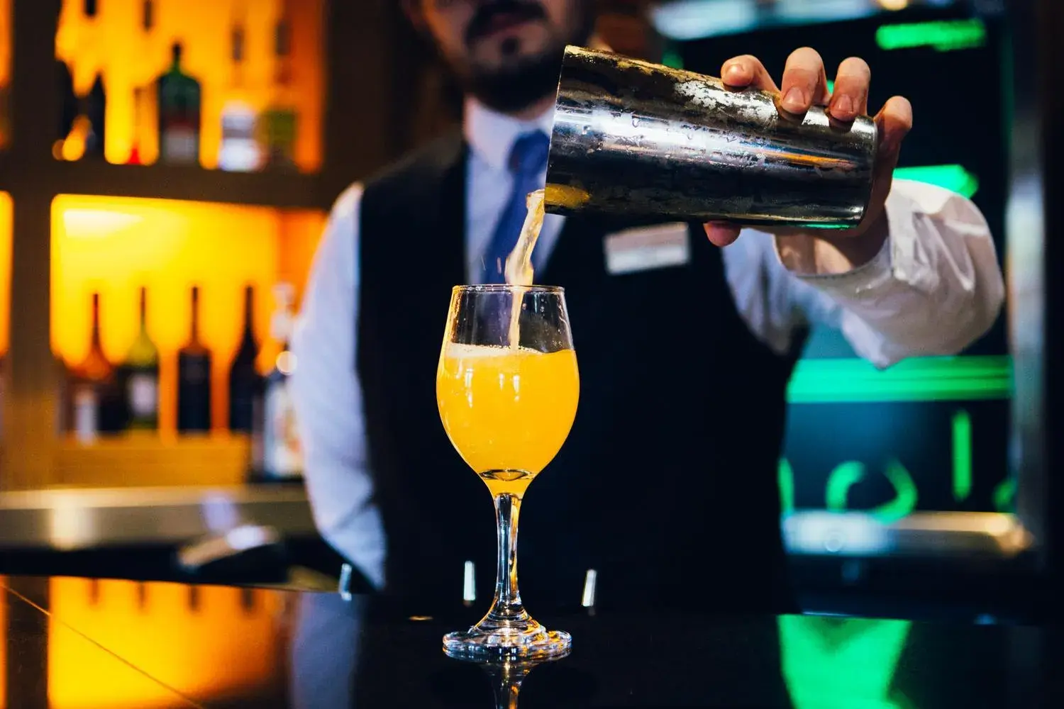 Lounge or bar in voco Letchworth Hall by IHG Lounge or bar in voco Letchworth Hall by IHG