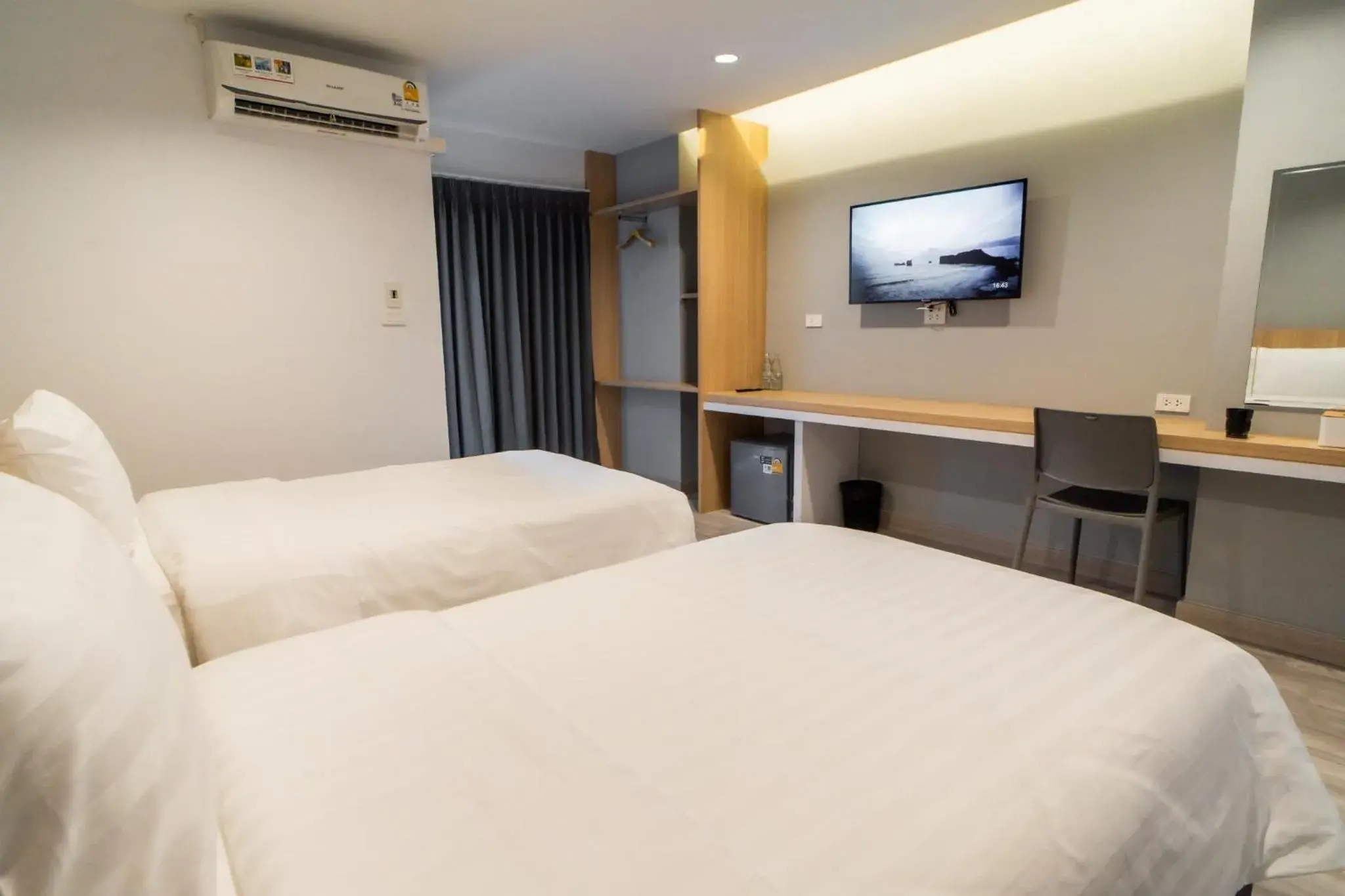 Bedroom, Bed in Goodday Hotel Bedroom, Bed in Goodday Hotel