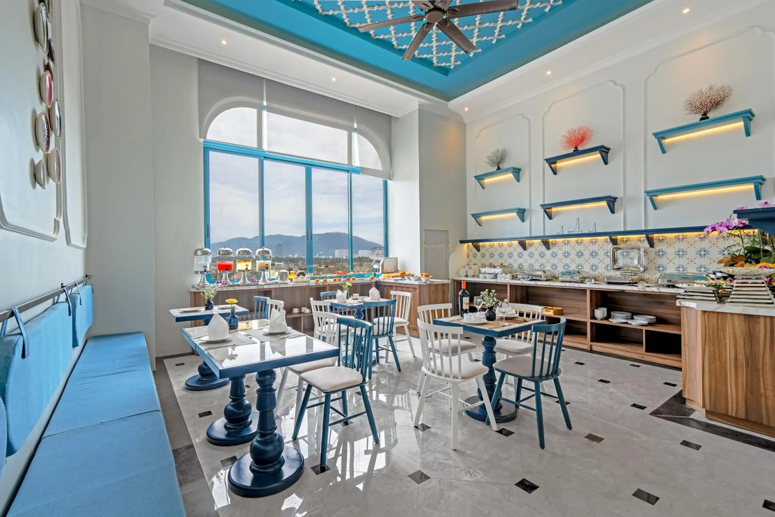 Restaurant/places to eat in Pavillon Boutique Hotel & Apartment Nha Trang Restaurant/places to eat in Pavillon Boutique Hotel & Apartment Nha Trang