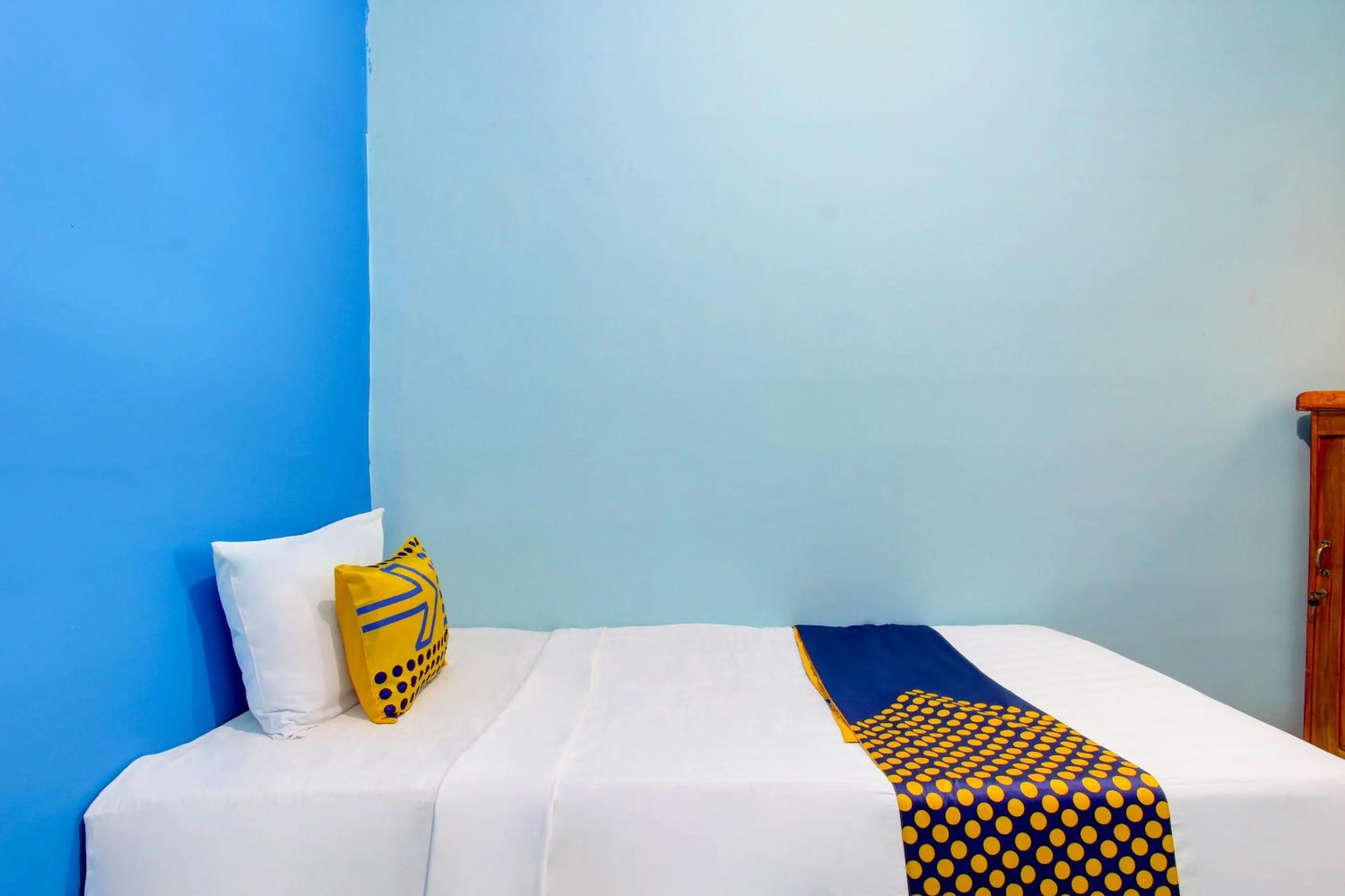 Bedroom in Hotel O Gioba Kost Syariah