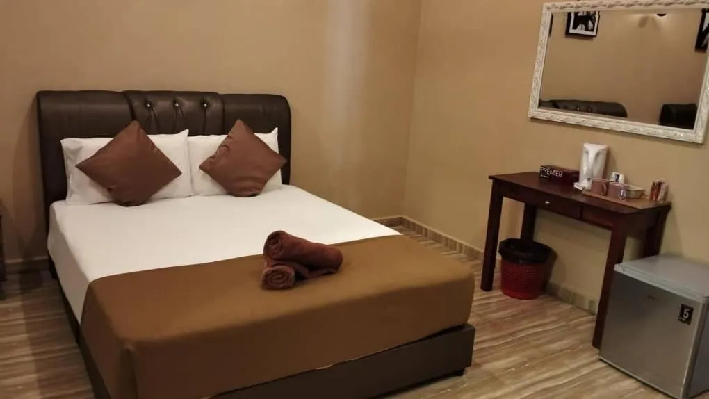 Bed in Perhentian Mama's