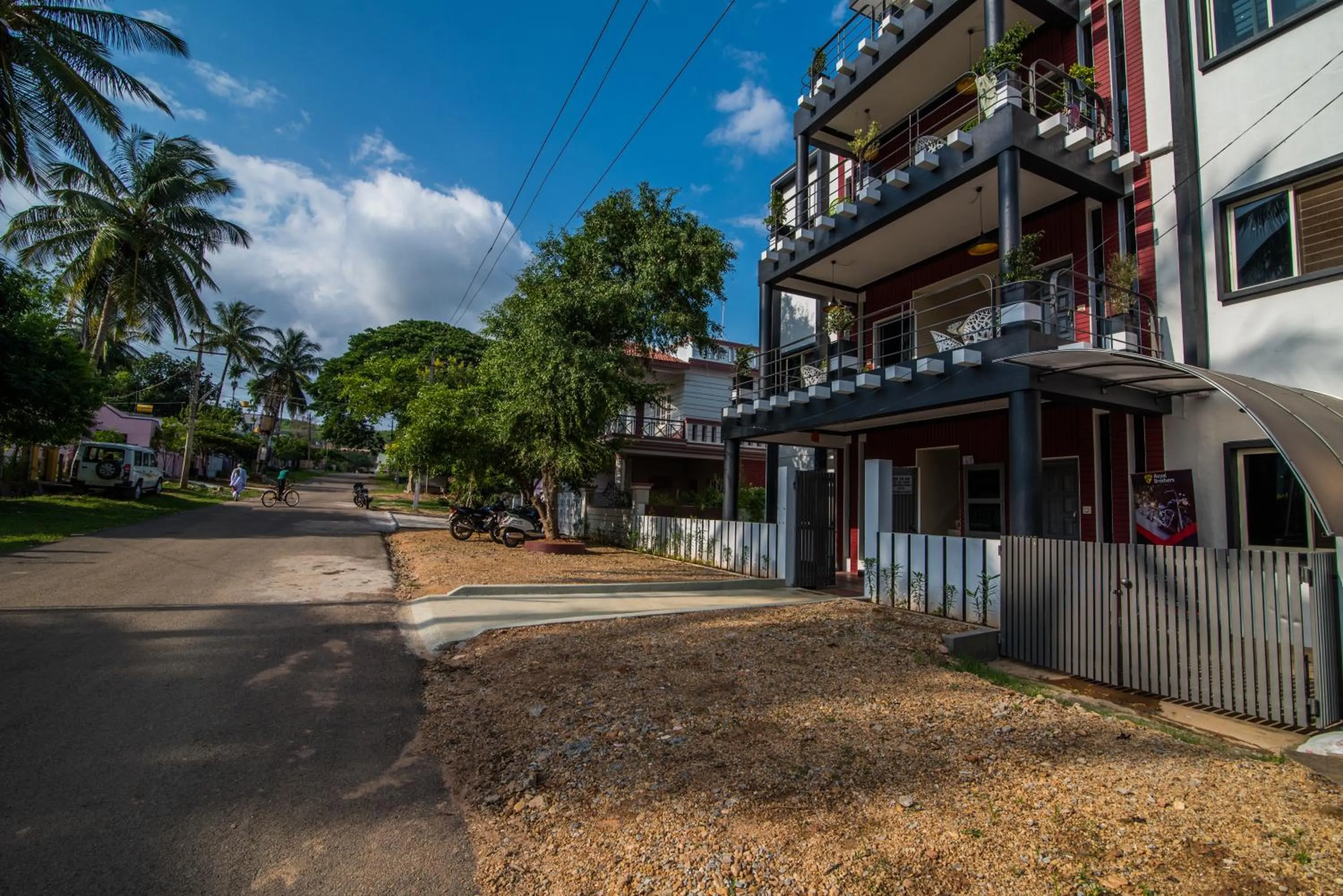 Property building in Kanasu StayHome