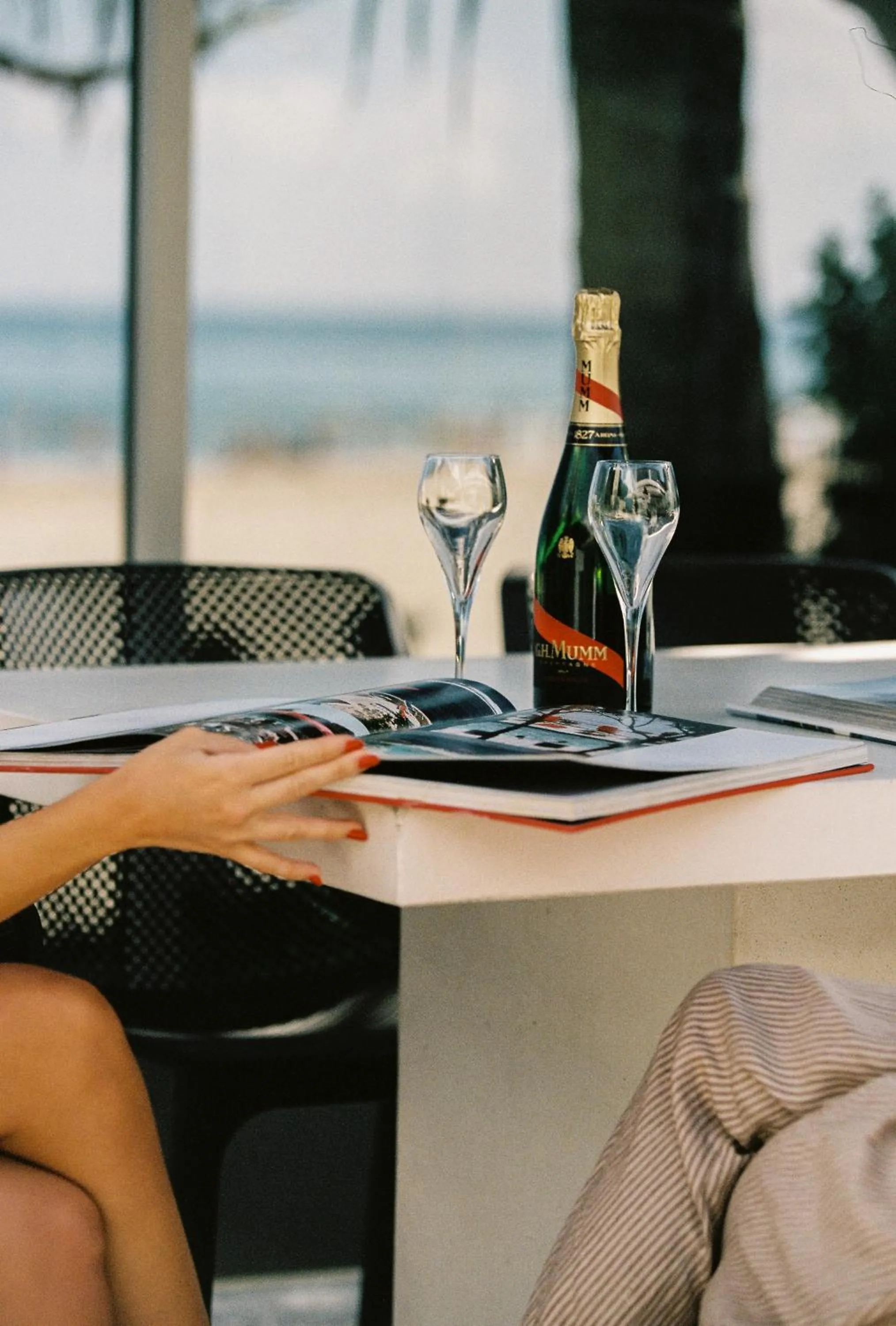 Day in 71 Hastings Street - Beachfront