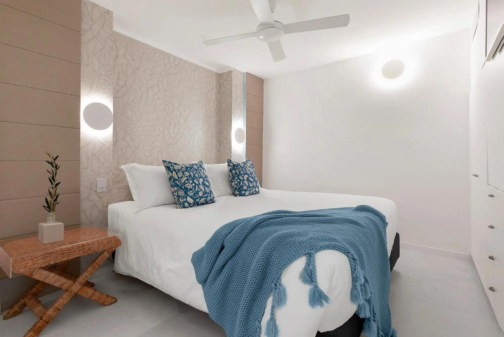 Bedroom, Bed in 71 Hastings Street - Beachfront