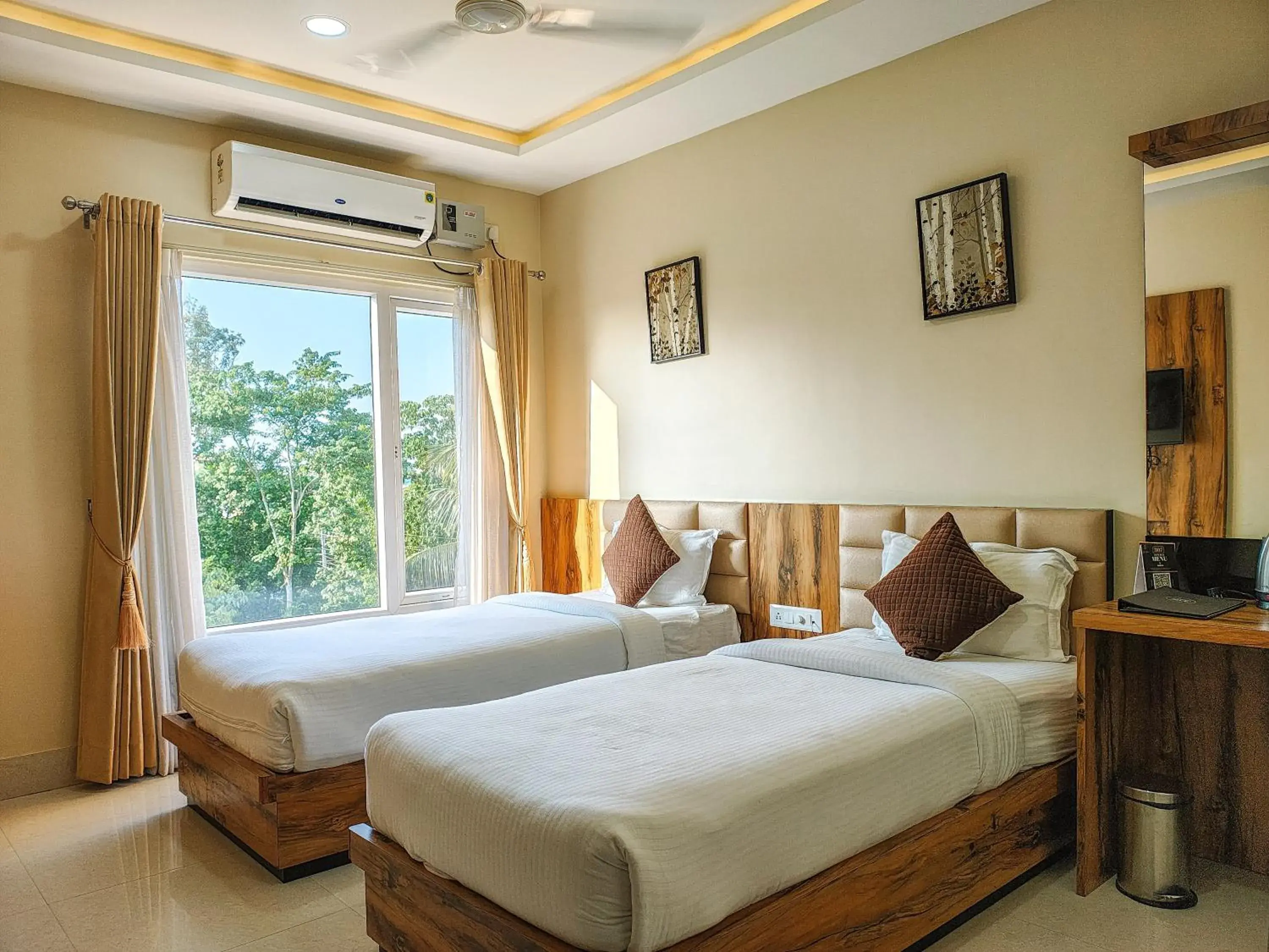 Standard Double Room in Hotel Bliss Standard Double Room in Hotel Bliss