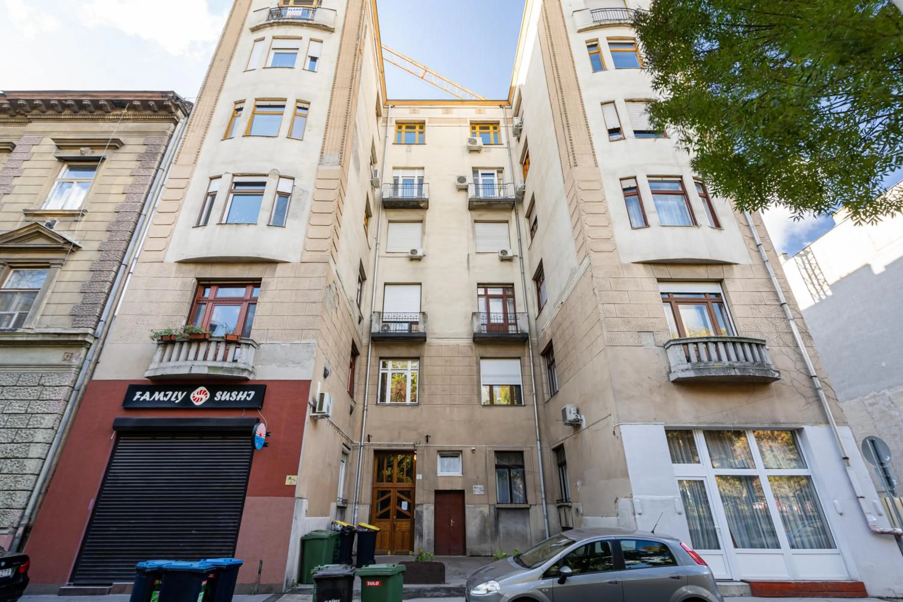 Property building in MyElegance Downtown Apartment Free Parking