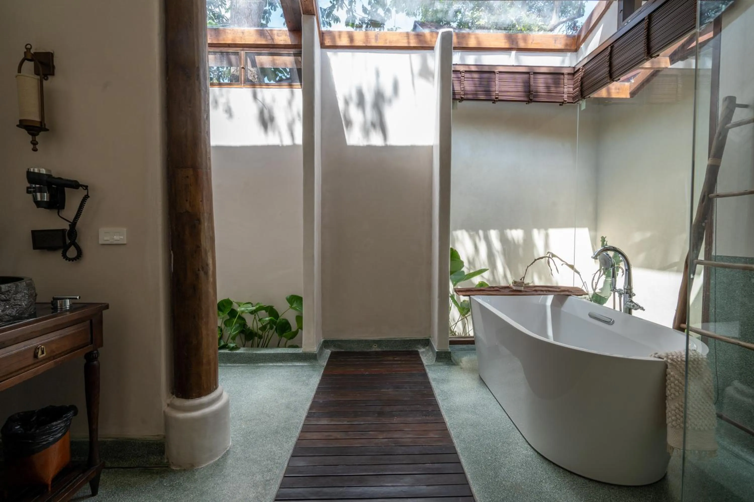 Bathroom in Samed Tamarind Beach Resort