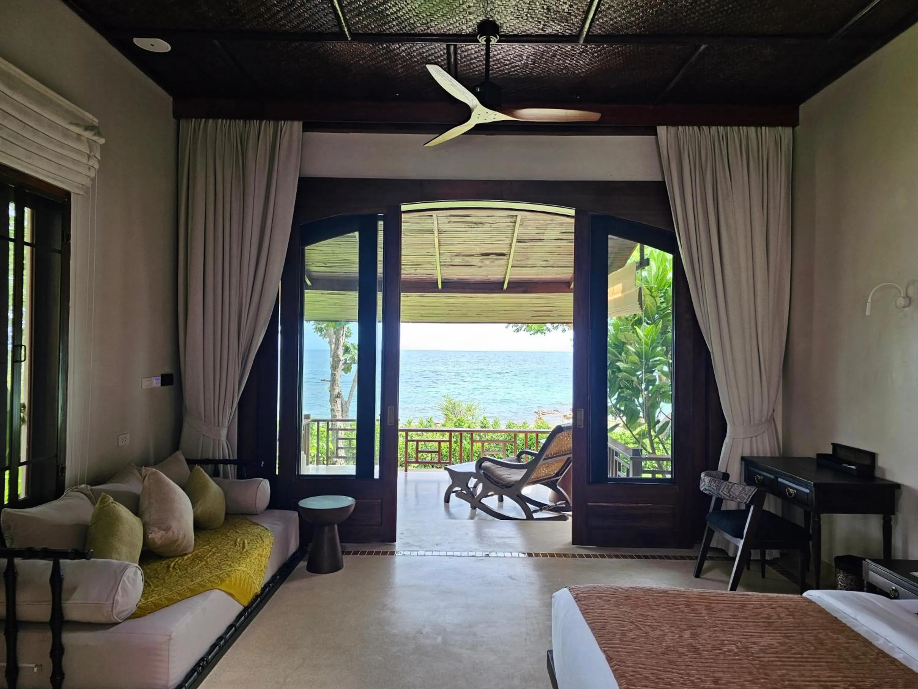 Bedroom, Bed in Samed Tamarind Beach Resort