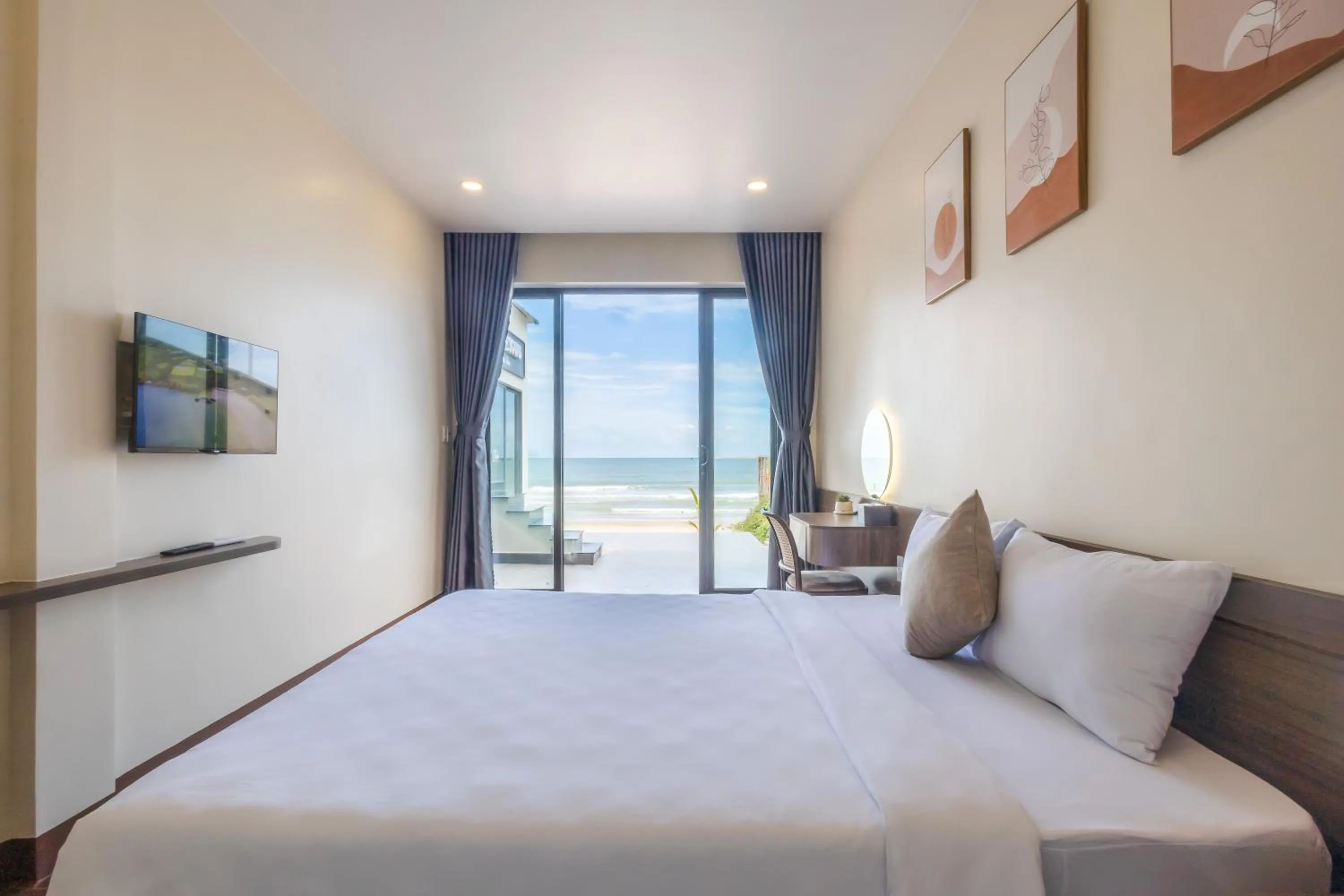 Bed in Wave Sound Beach House Phu Quoc